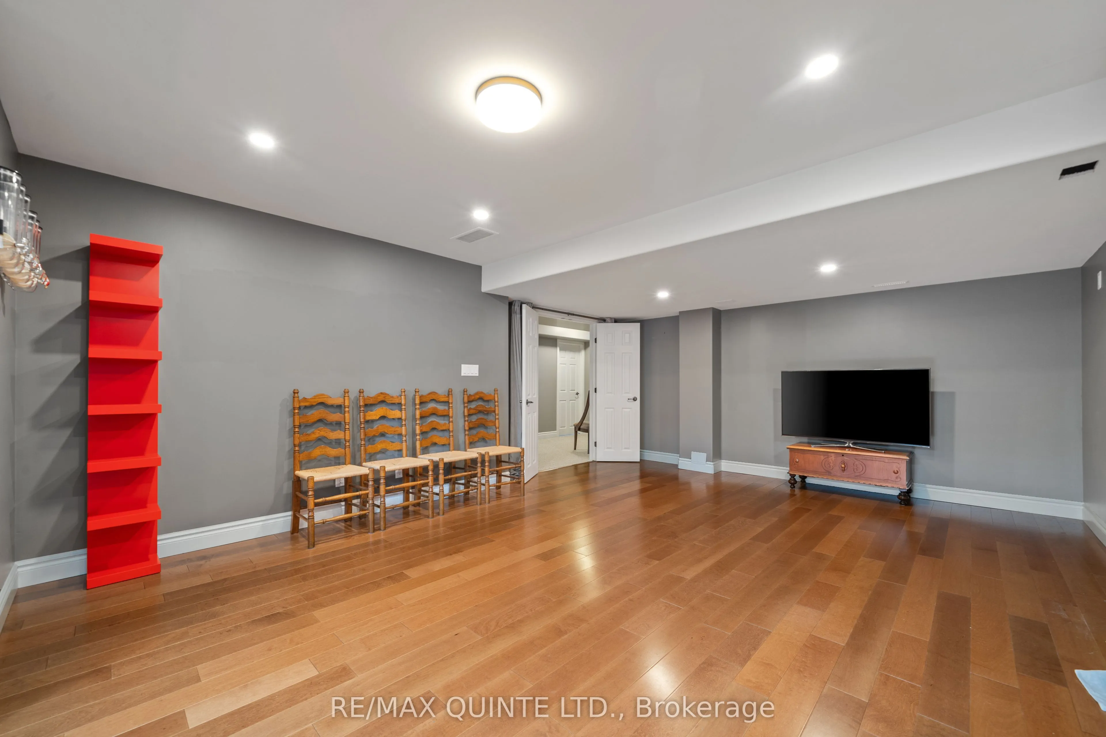 10 Meagher Place