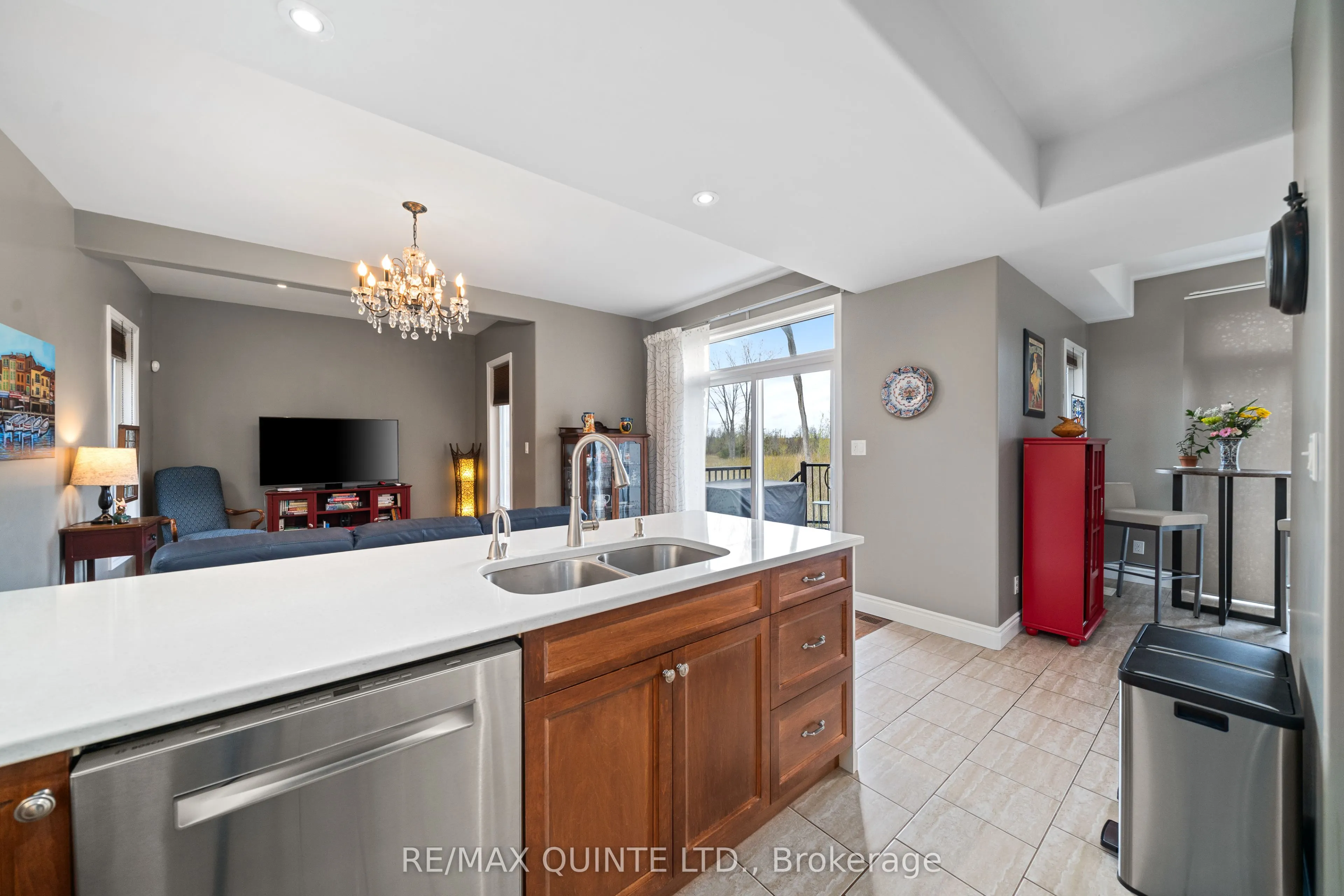 10 Meagher Place