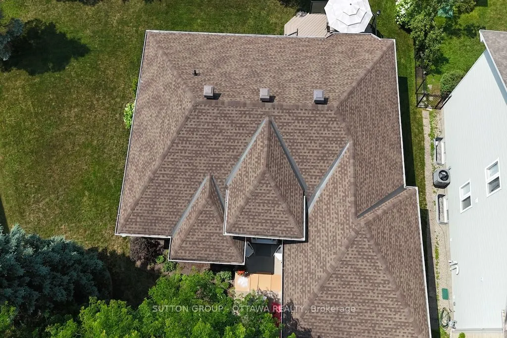 18 Sirocco Crescent