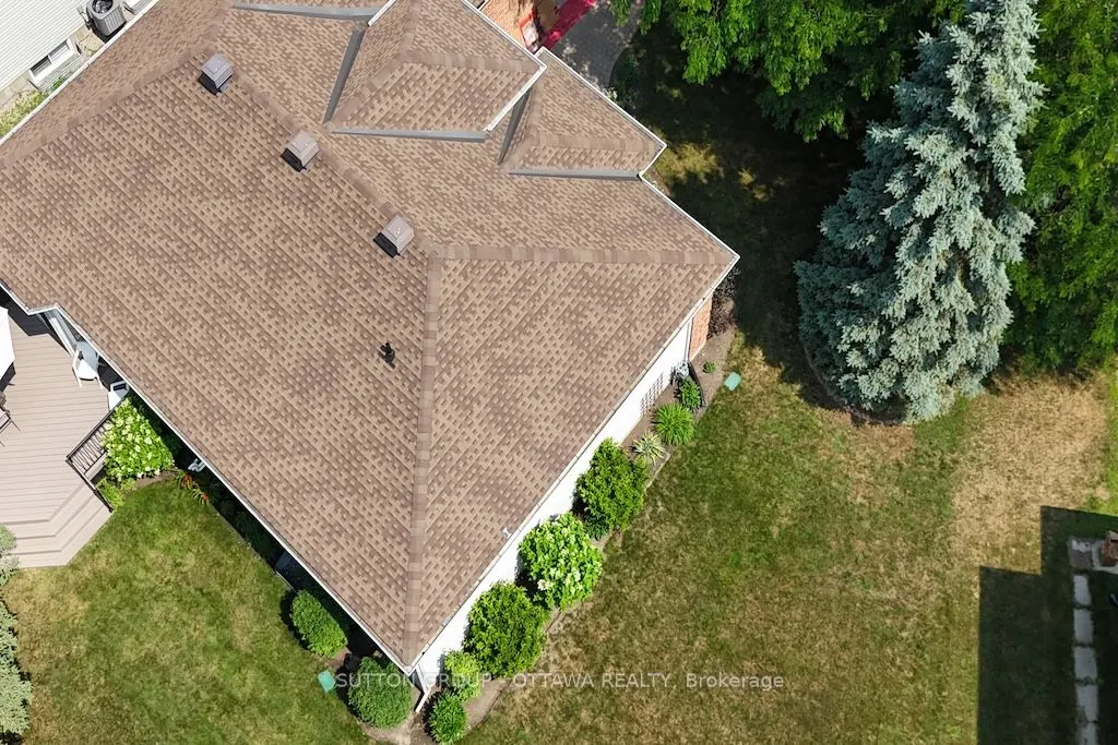 18 Sirocco Crescent