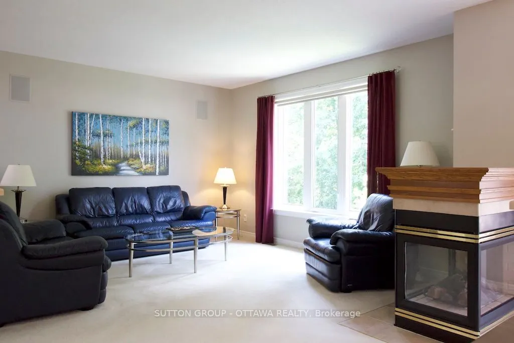18 Sirocco Crescent