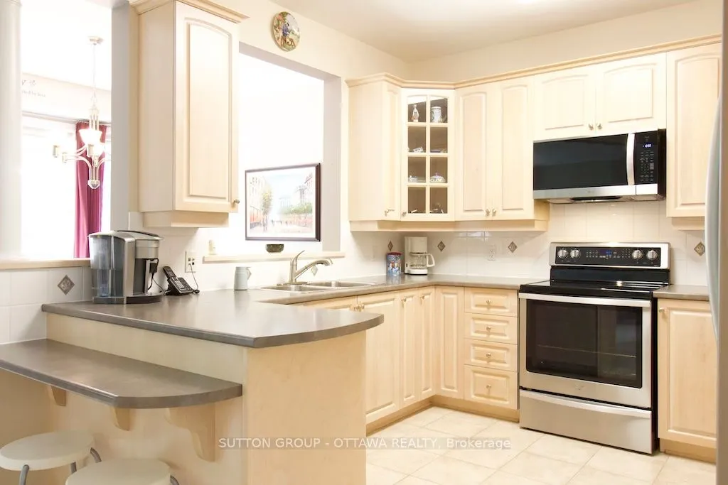 18 Sirocco Crescent