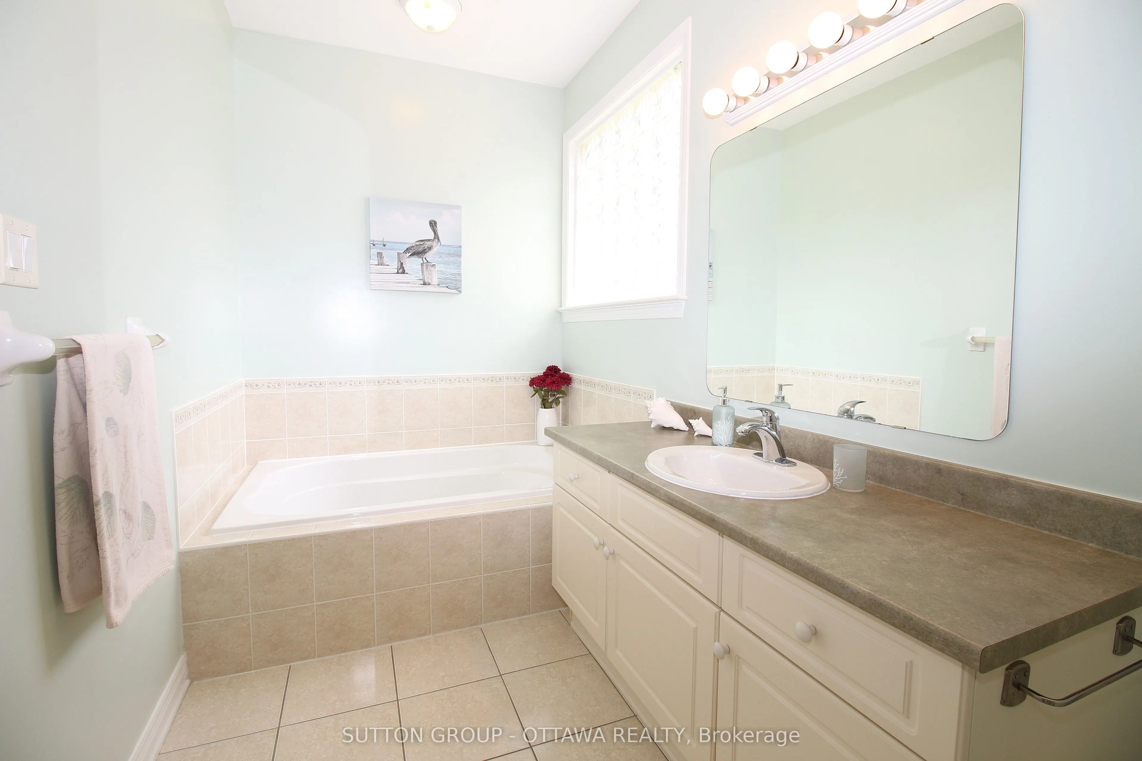 18 Sirocco Crescent