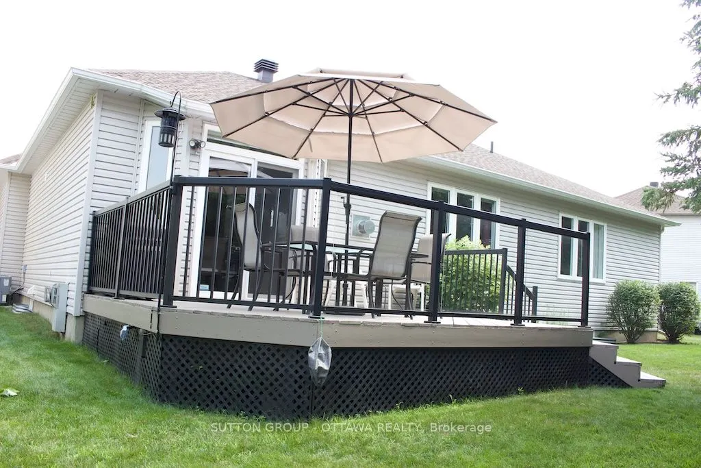 18 Sirocco Crescent