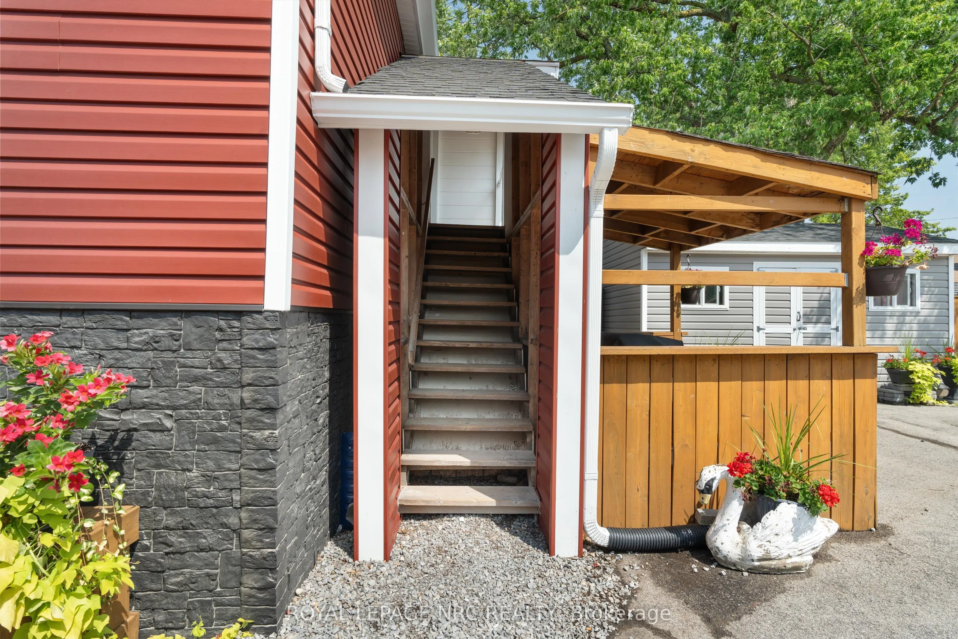 2494 Stevensville Road