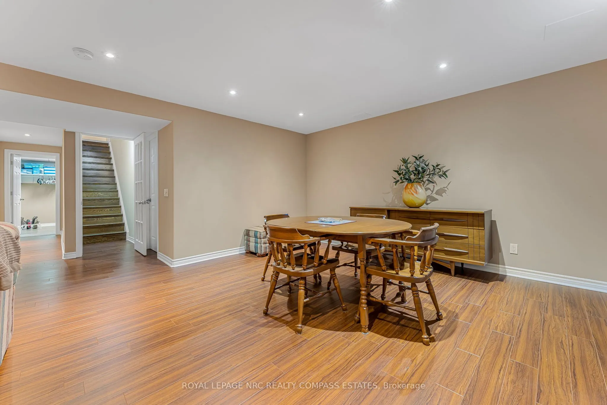 605 Welland Avenue, #48