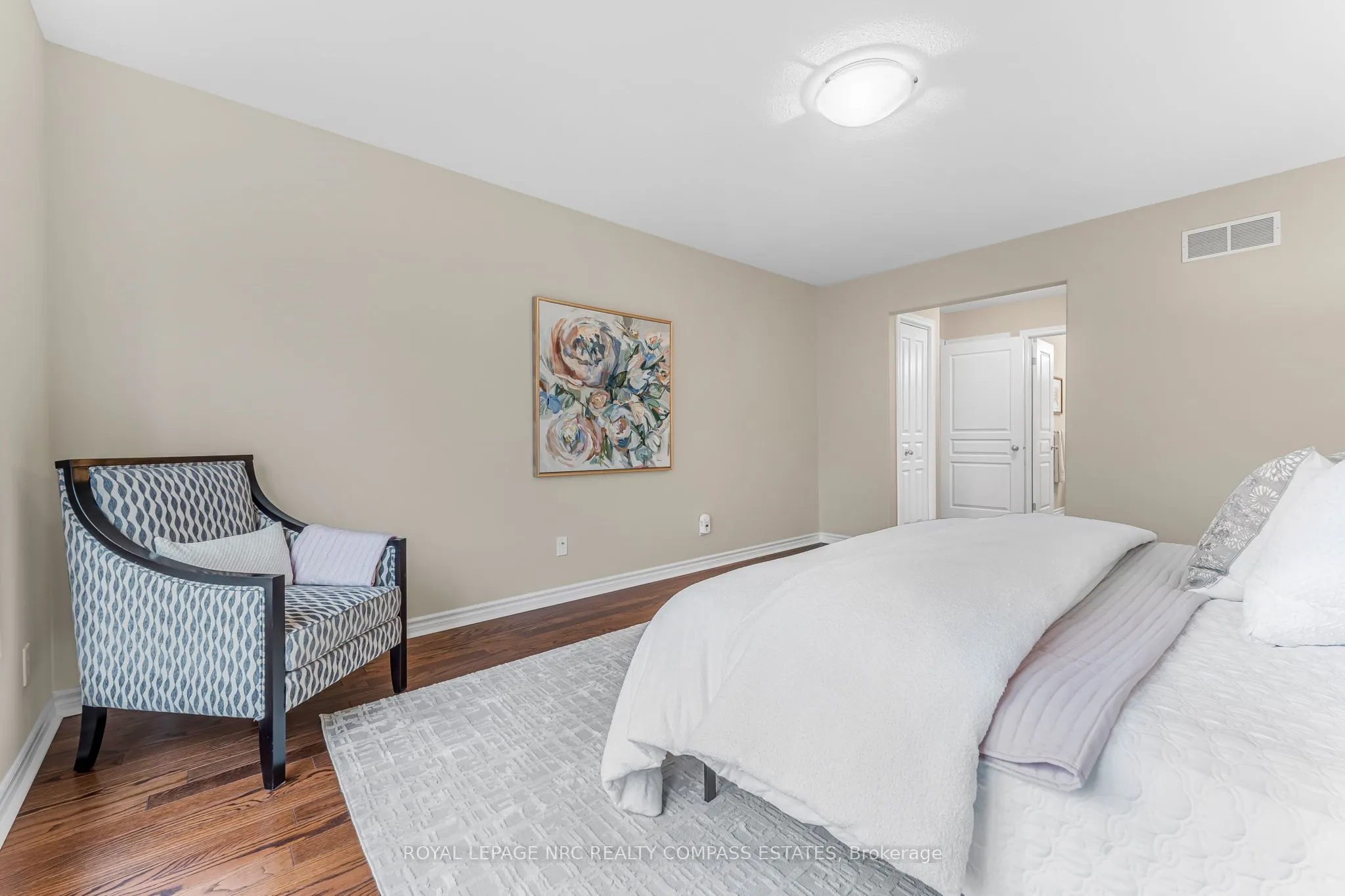 605 Welland Avenue, #48