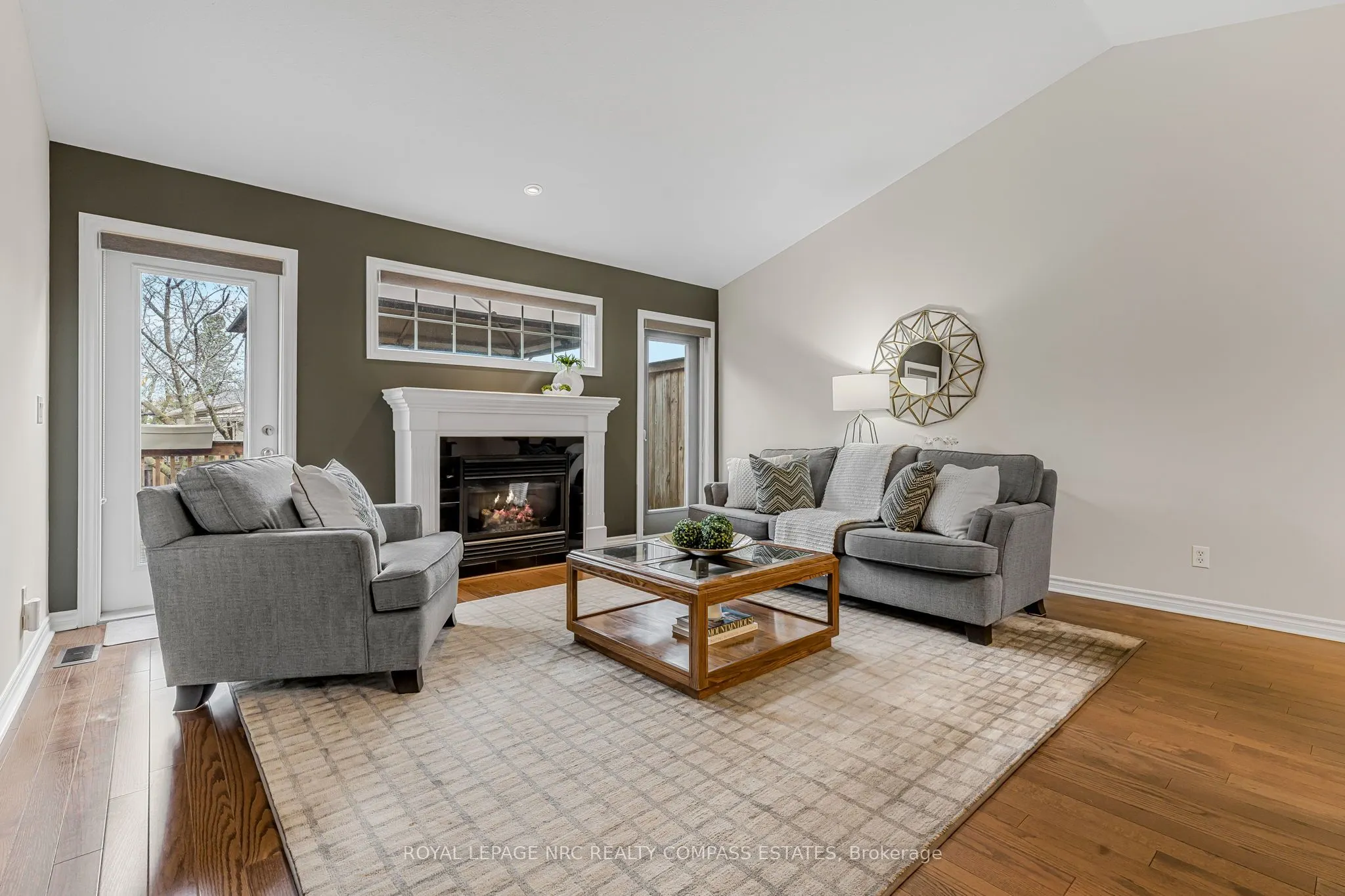 605 Welland Avenue, #48