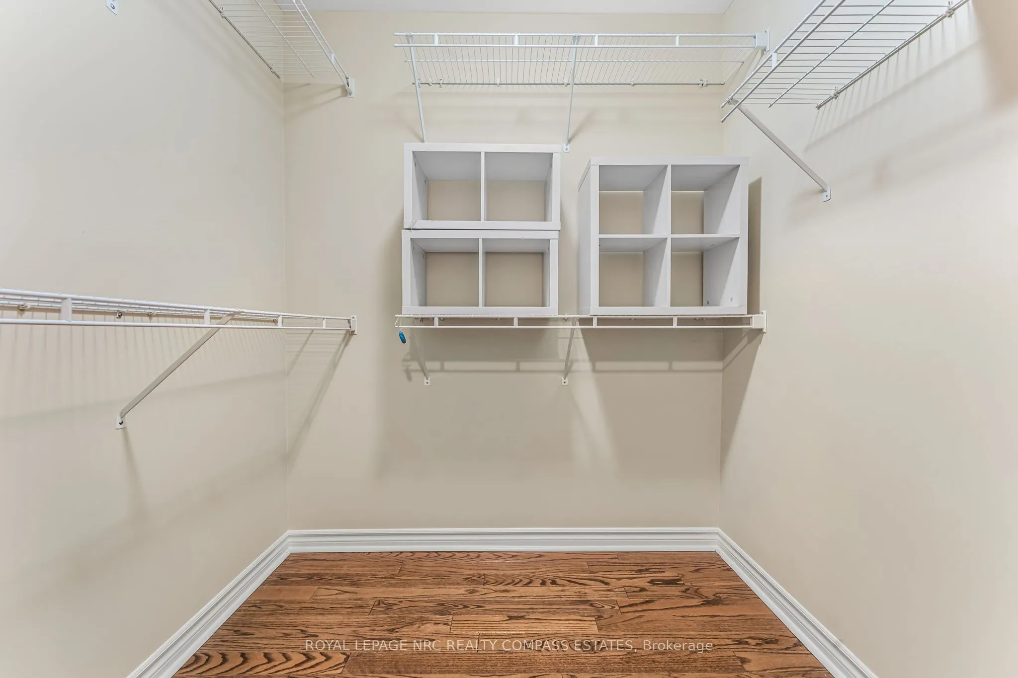 605 Welland Avenue, #48