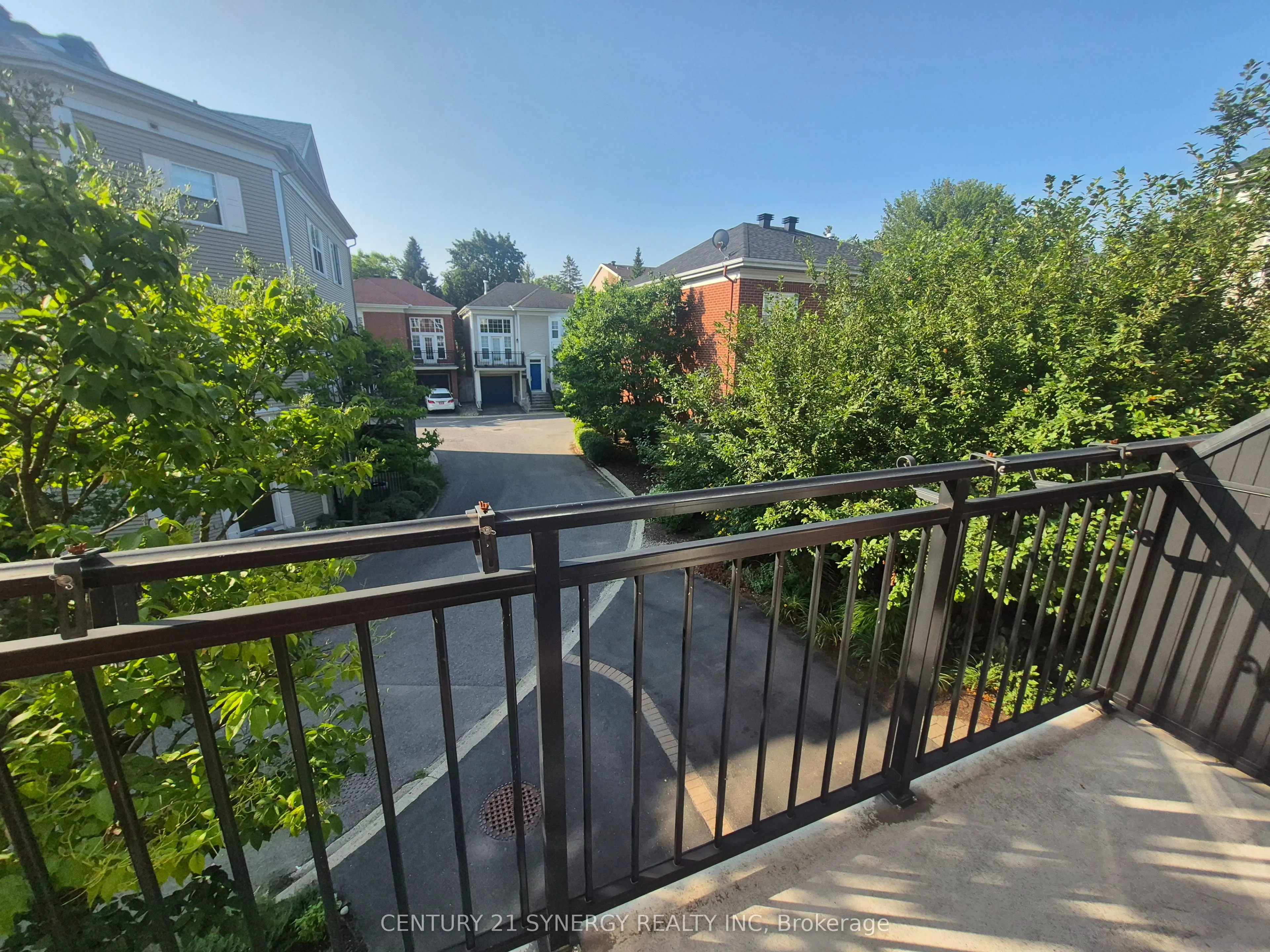 14 Kingsbridge Private