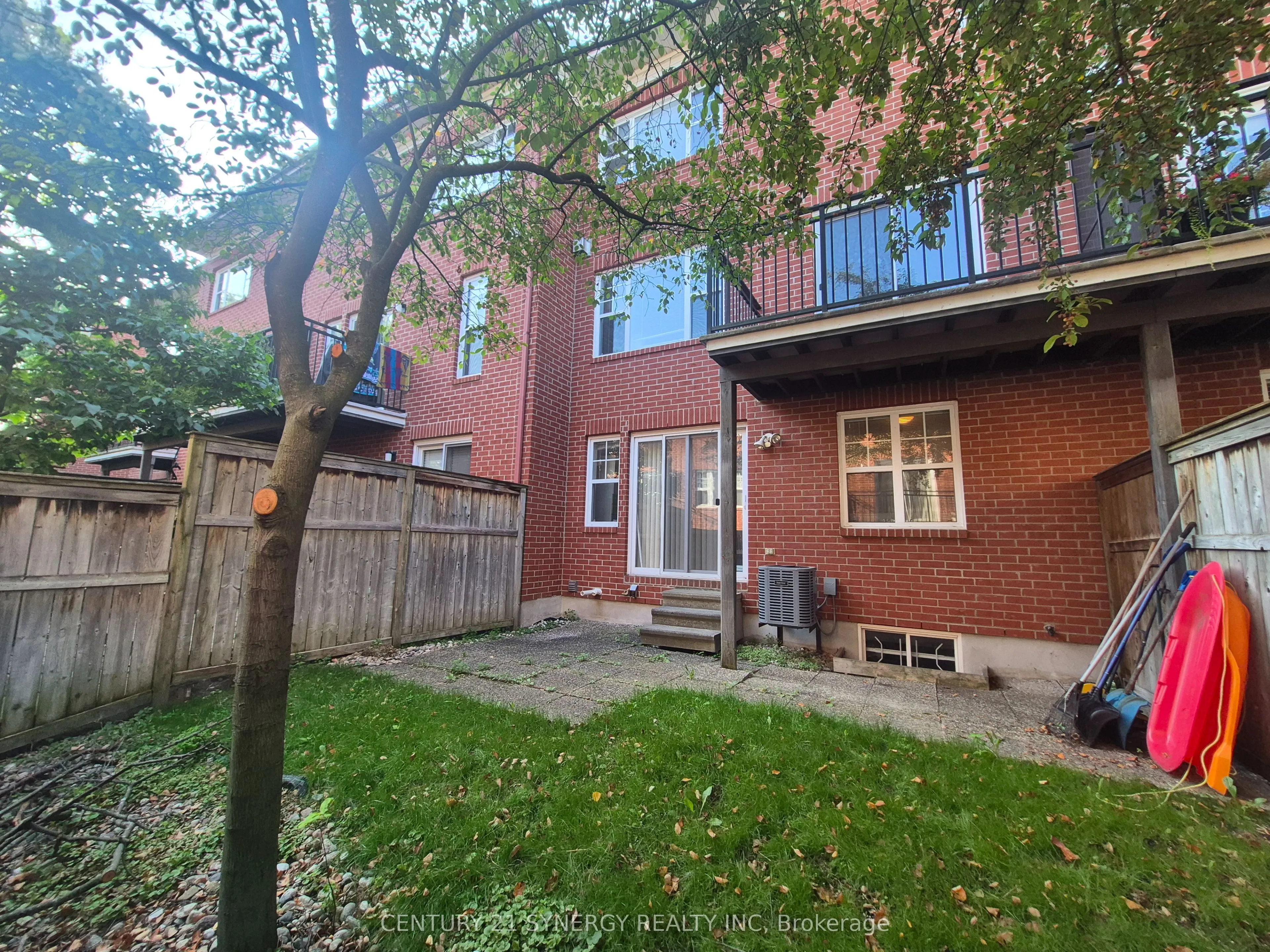 14 Kingsbridge Private
