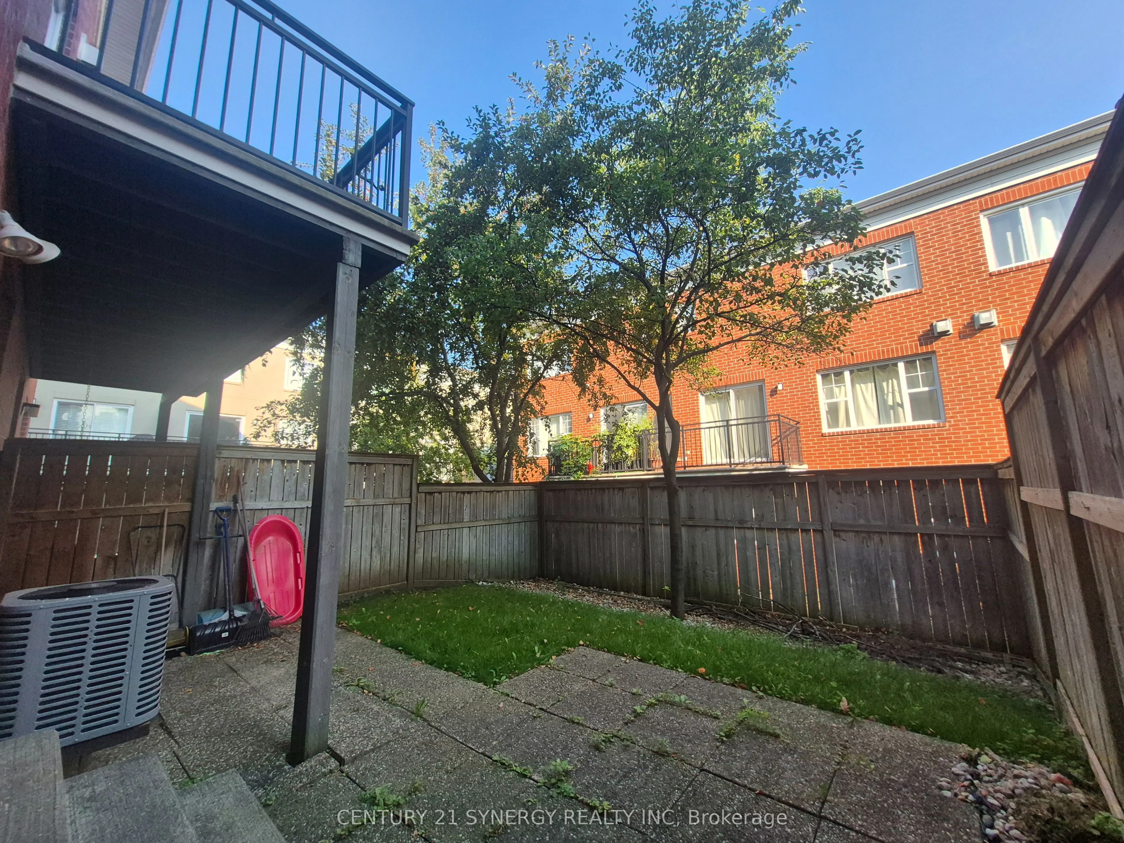 14 Kingsbridge Private
