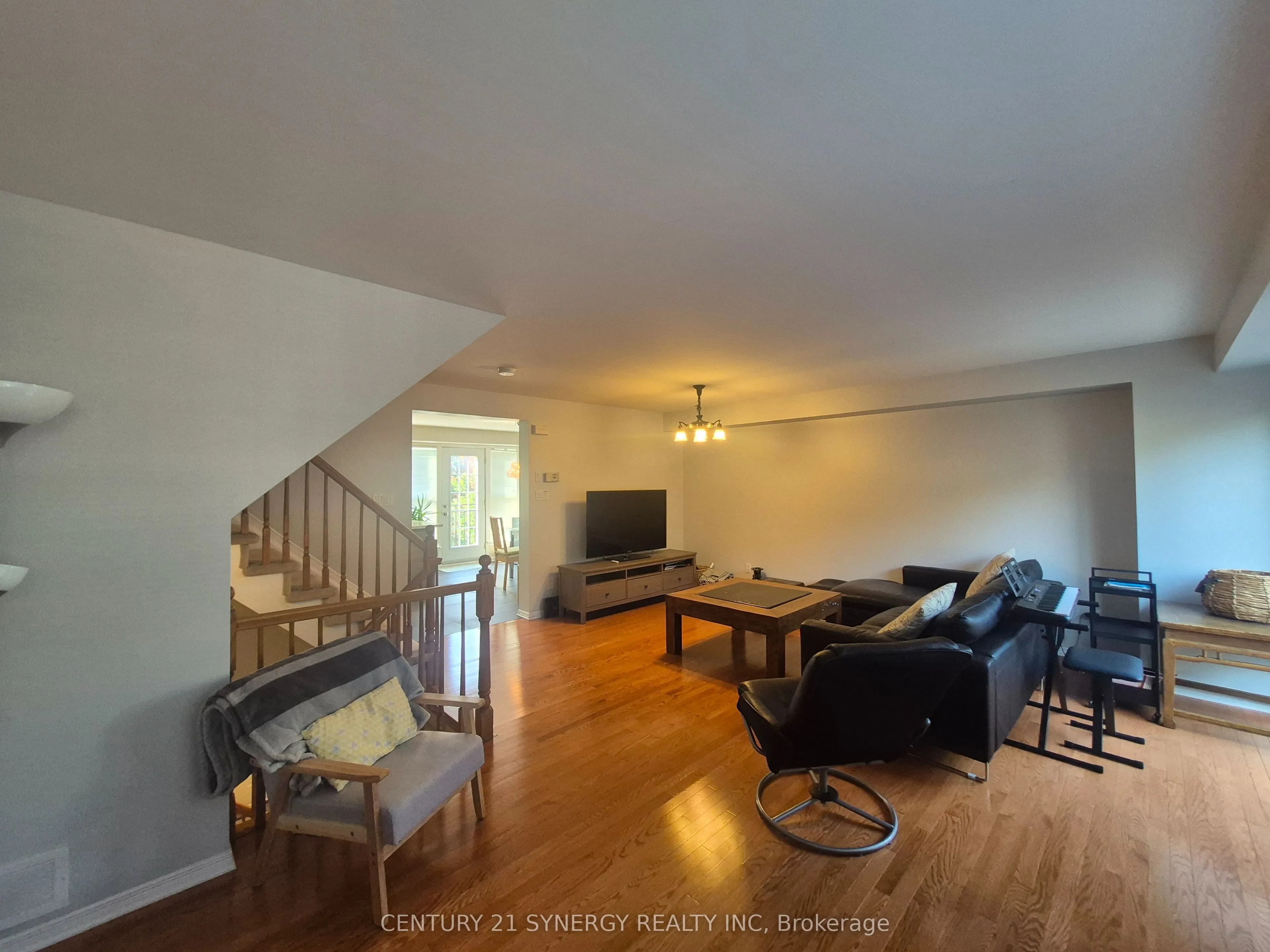 14 Kingsbridge Private