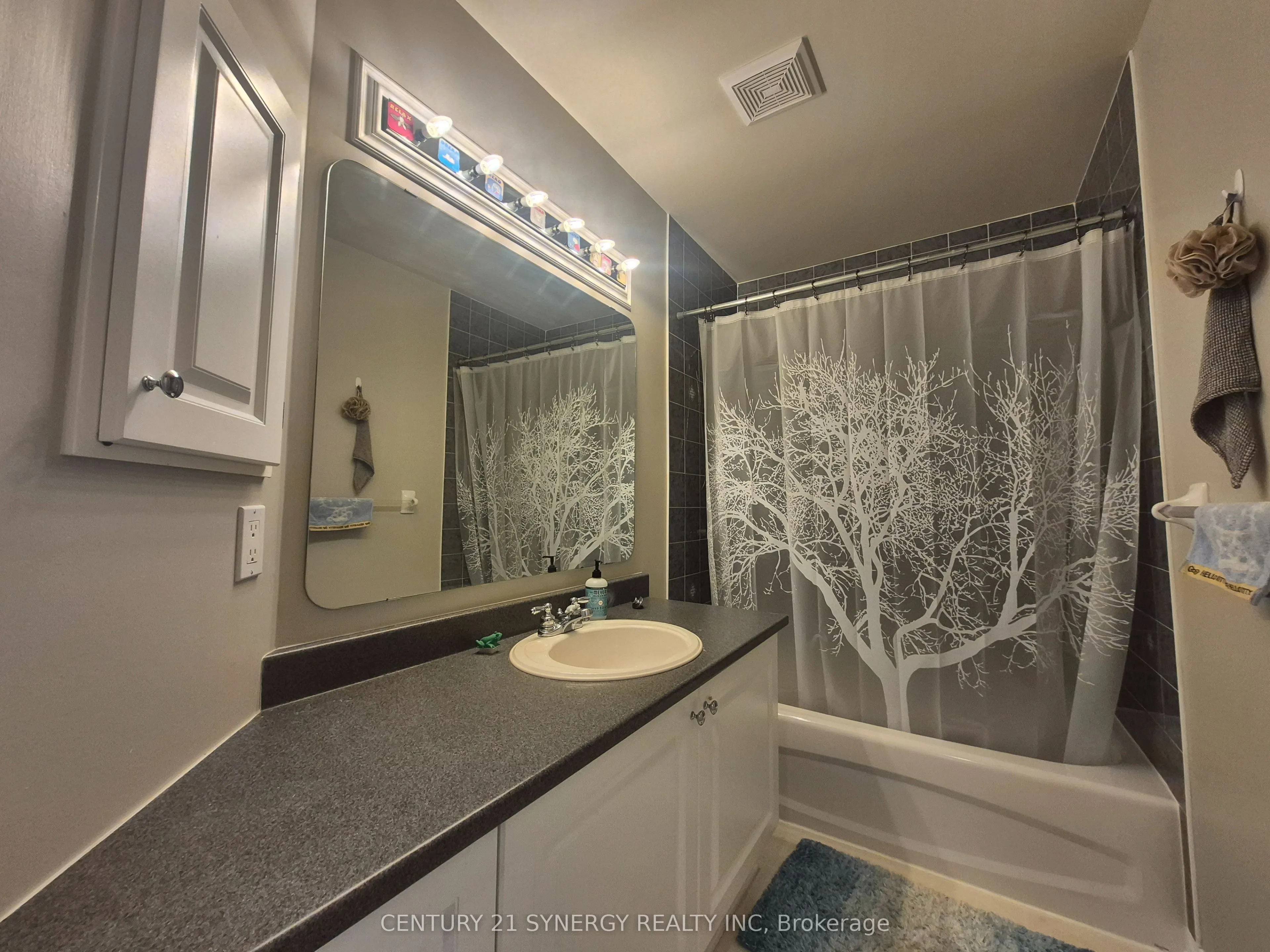 14 Kingsbridge Private