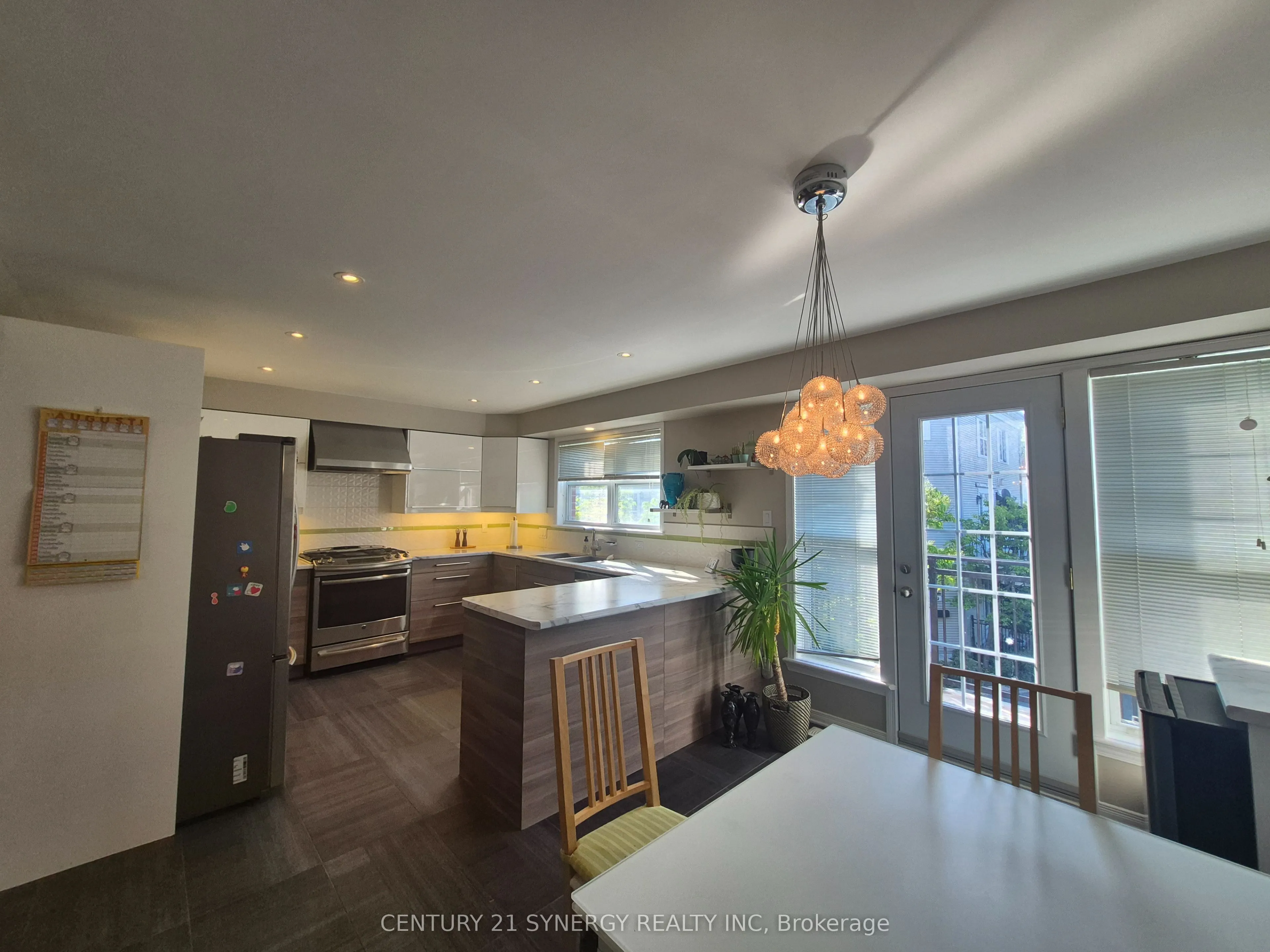 14 Kingsbridge Private