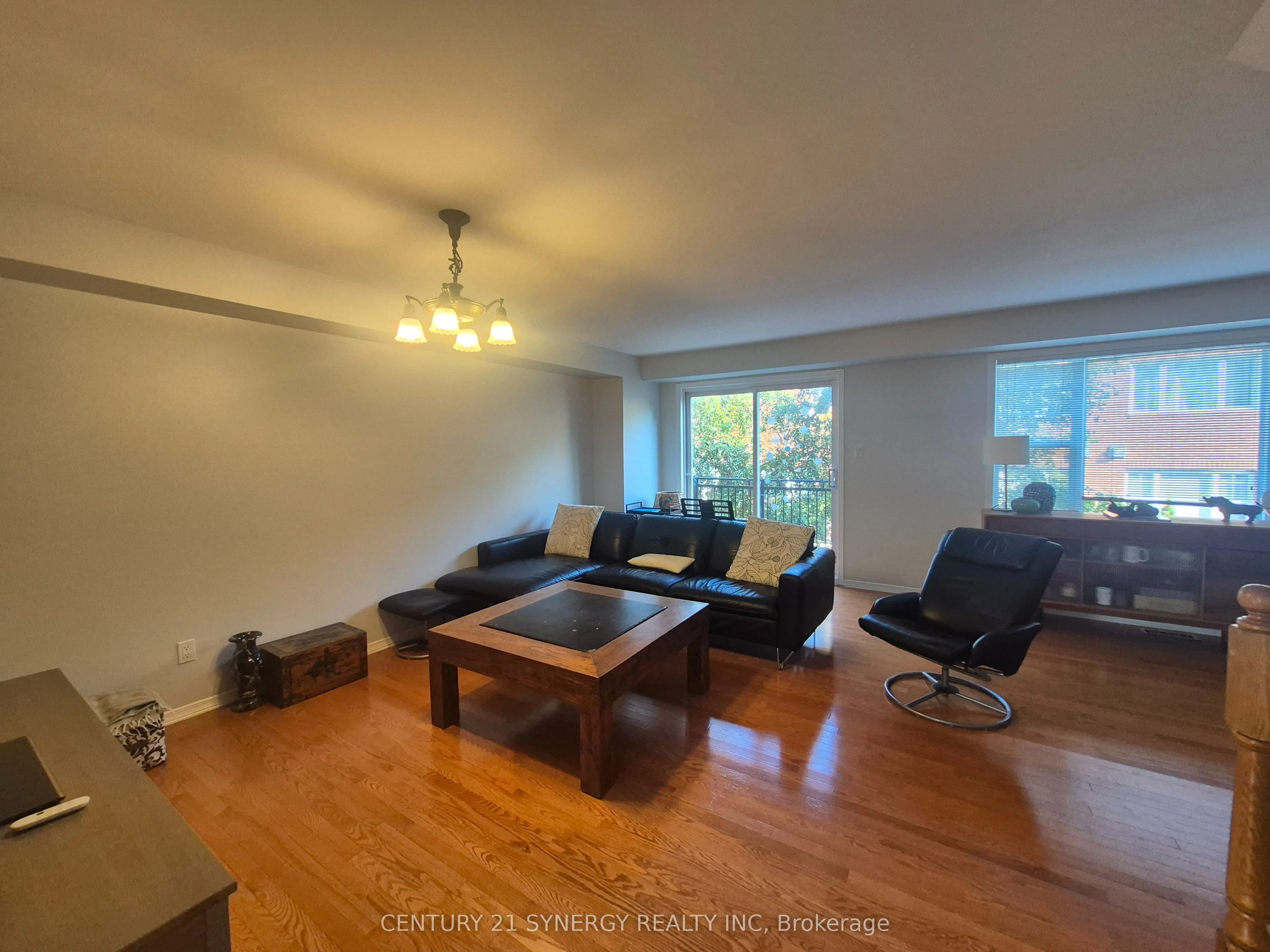 14 Kingsbridge Private