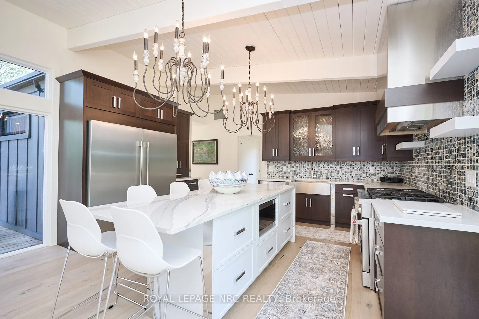 1904 MacDonald Drive