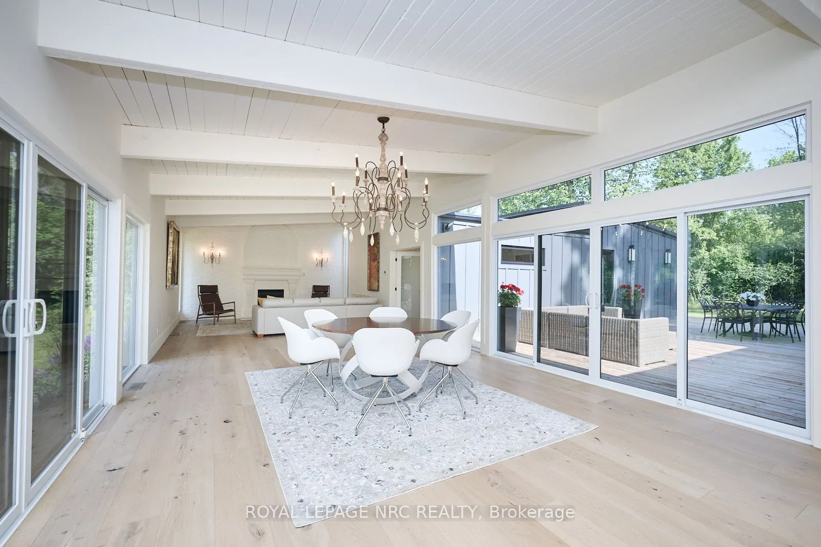 1904 MacDonald Drive