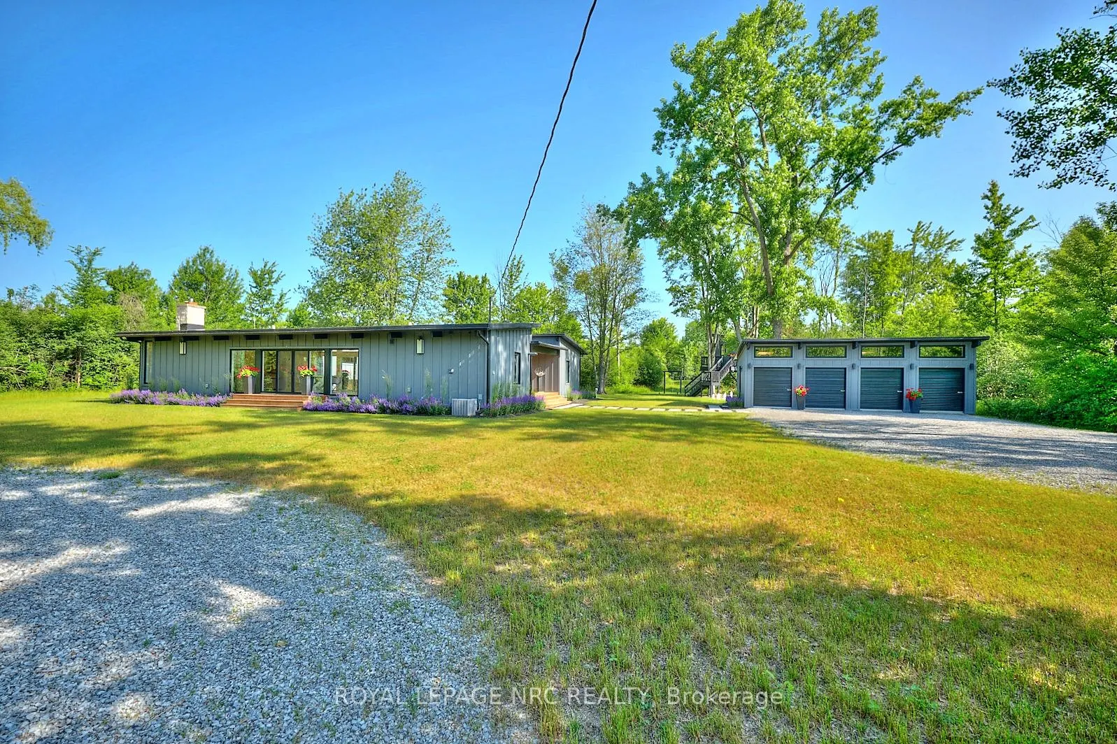 1904 MacDonald Drive