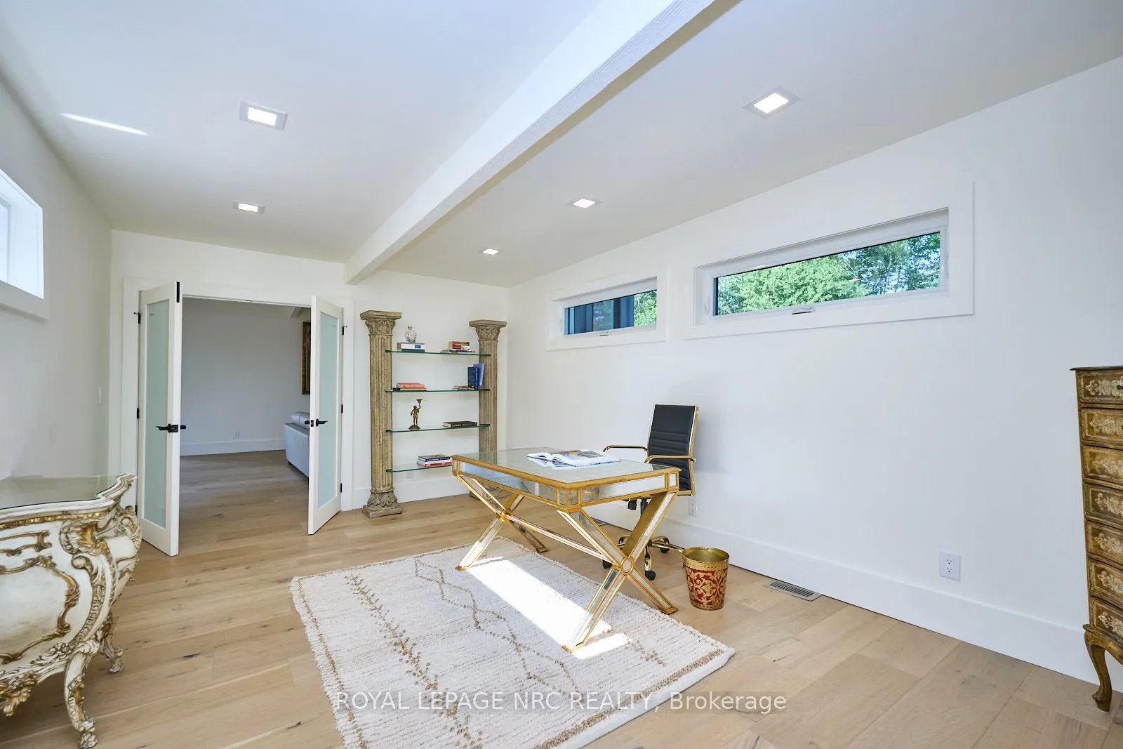 1904 MacDonald Drive
