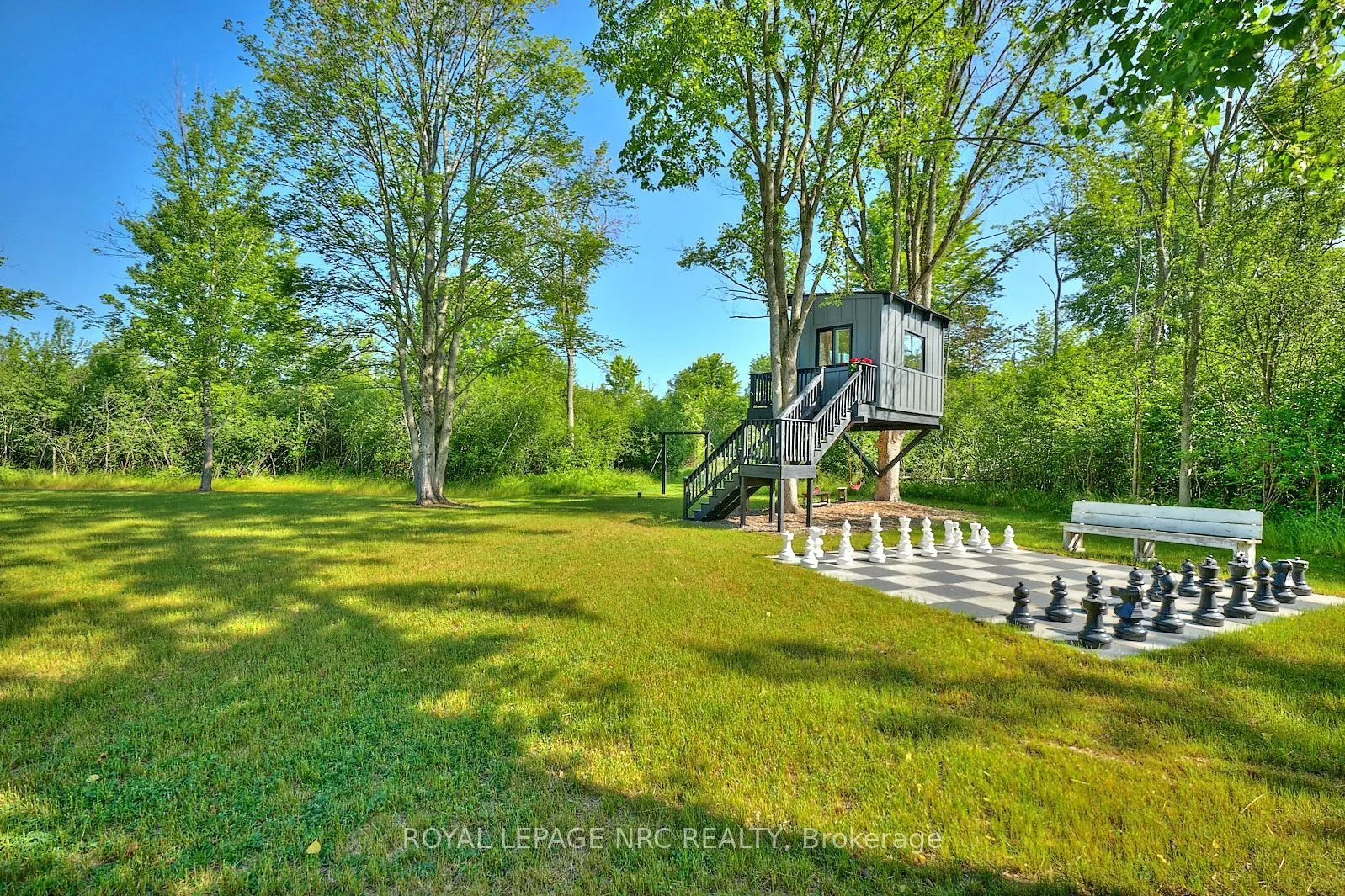 1904 MacDonald Drive