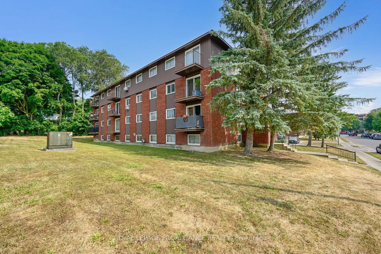 2 Charlotte Place, #10