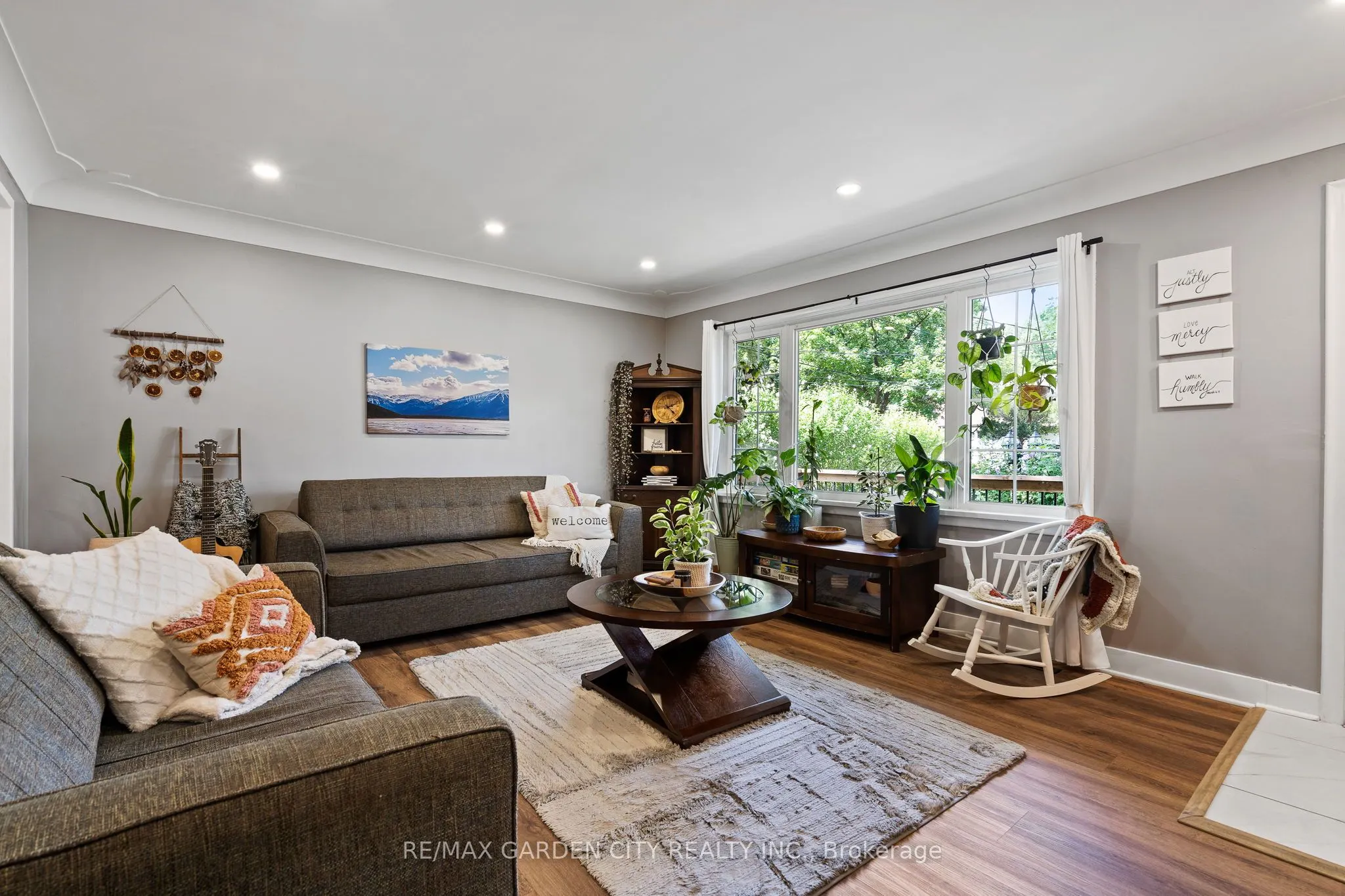 83 Summerlea Avenue