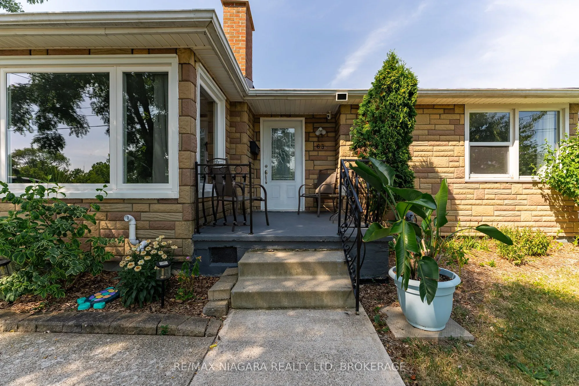 63 Moffatt Street