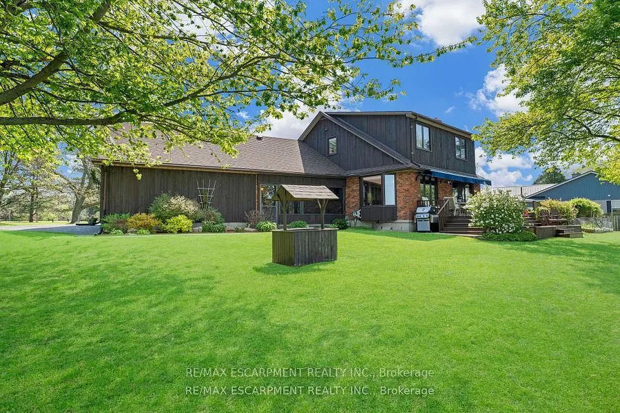 35 Haldimand Road 17