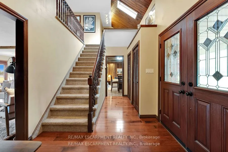 35 Haldimand Road 17