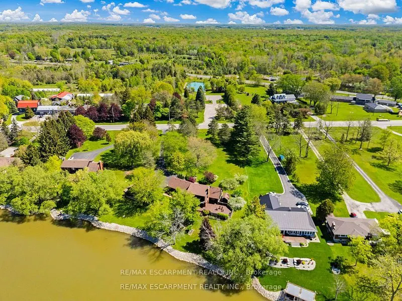 35 Haldimand Road 17