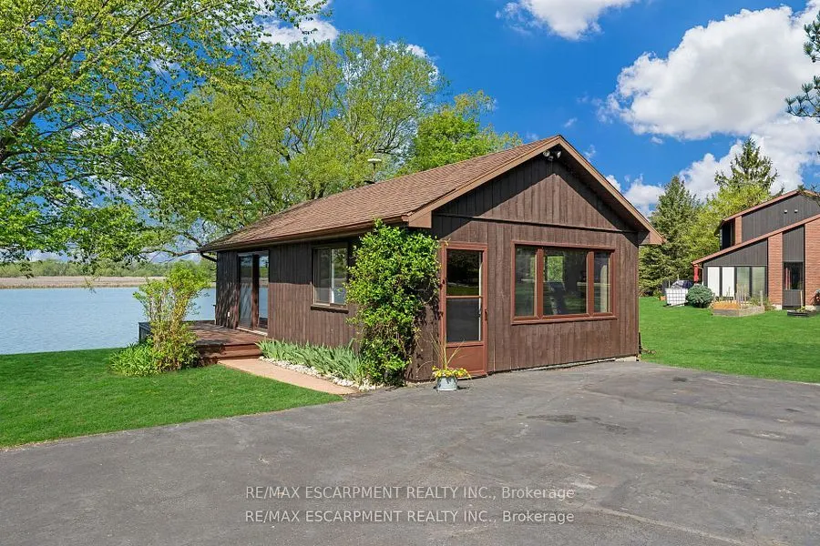 35 Haldimand Road 17