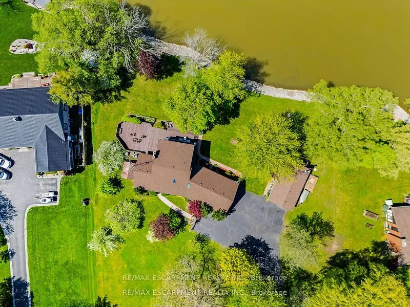 35 Haldimand Road 17