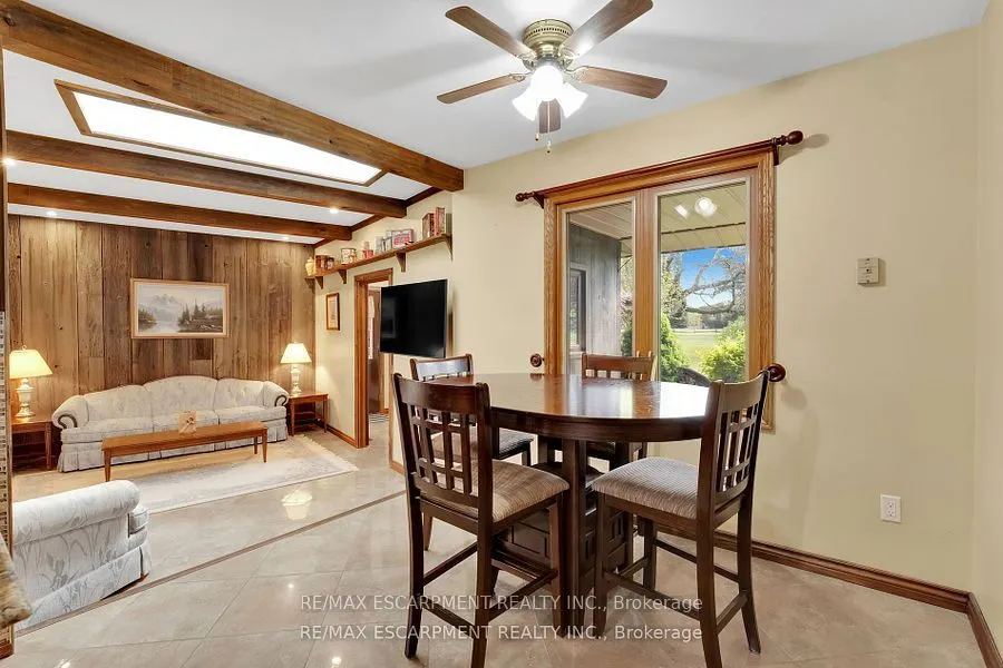 35 Haldimand Road 17