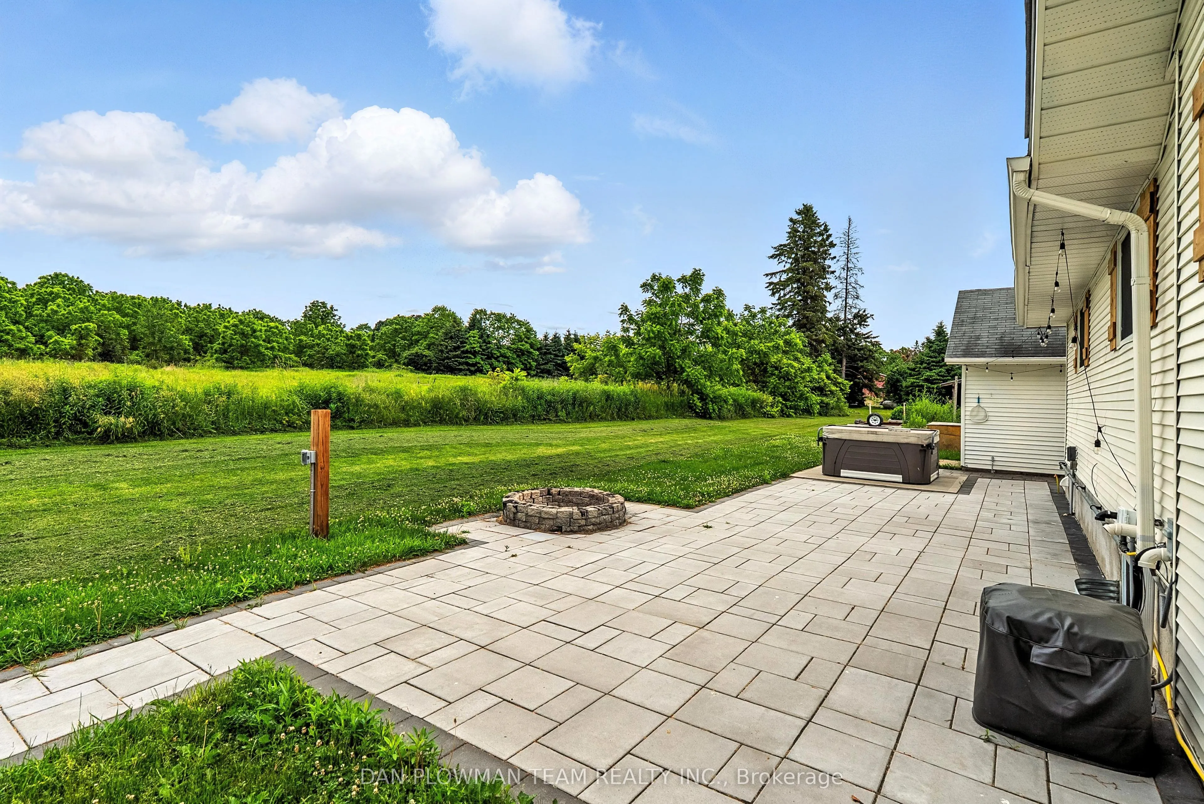 10272 County Rd 2 Road