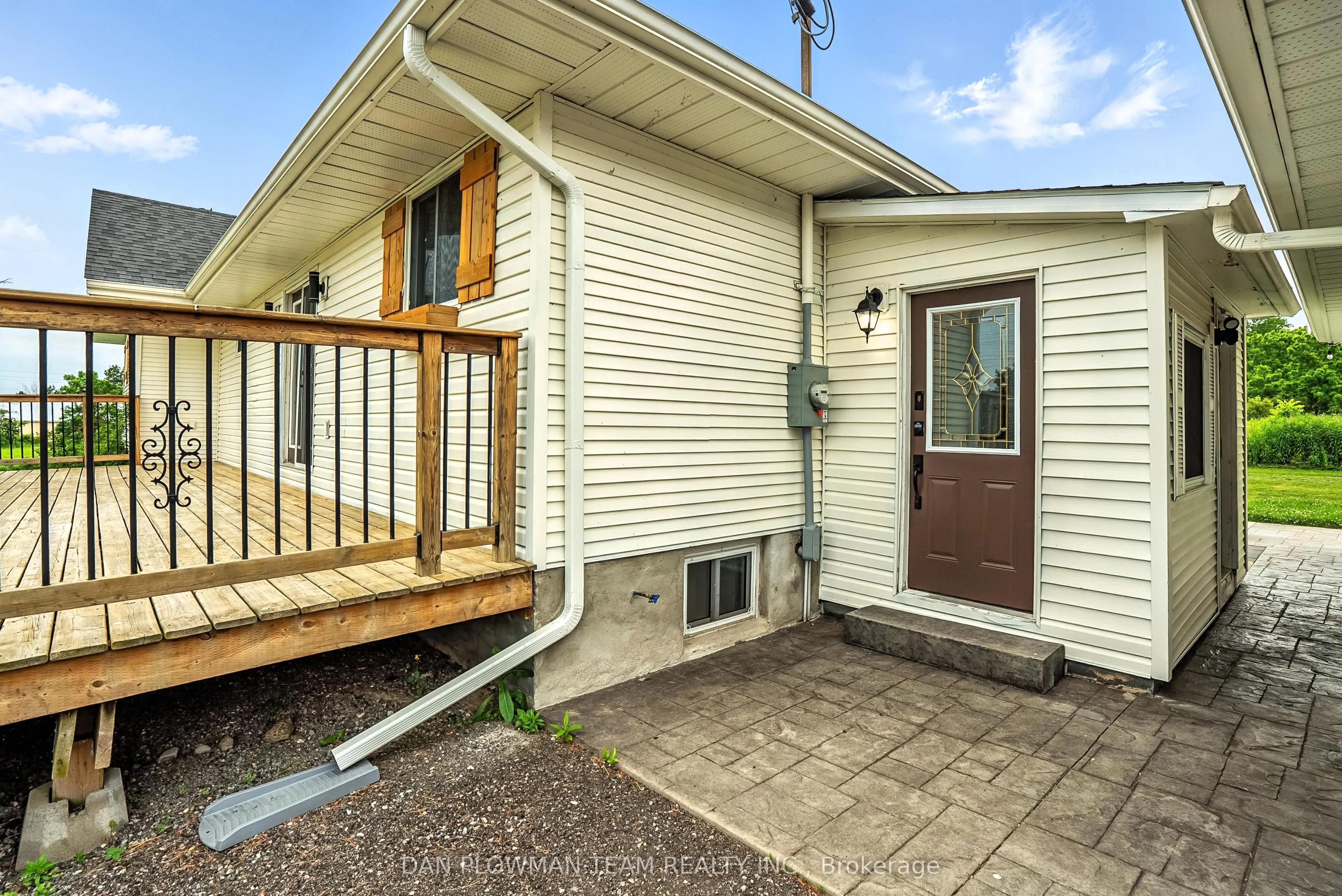 10272 County Rd 2 Road