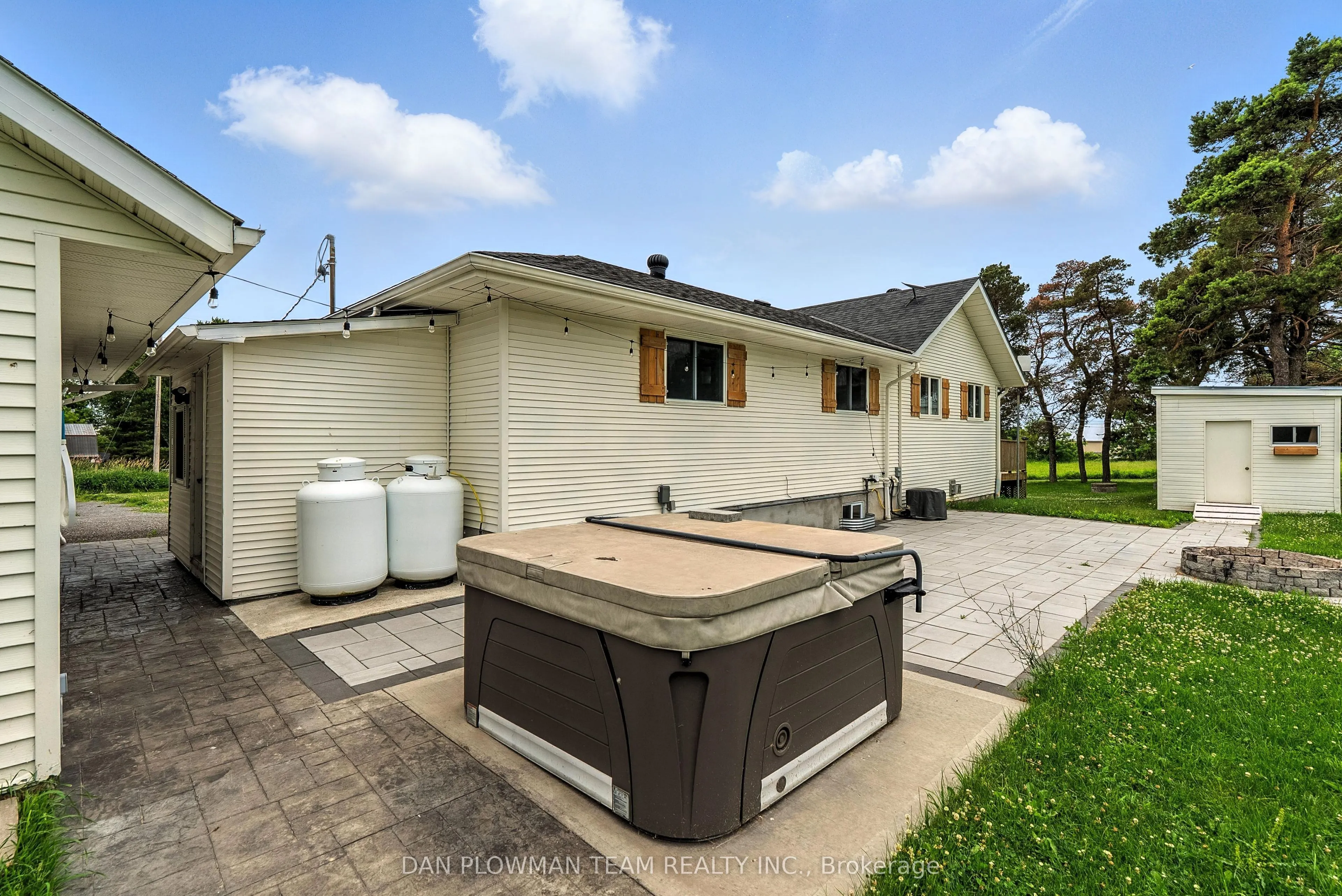 10272 County Rd 2 Road