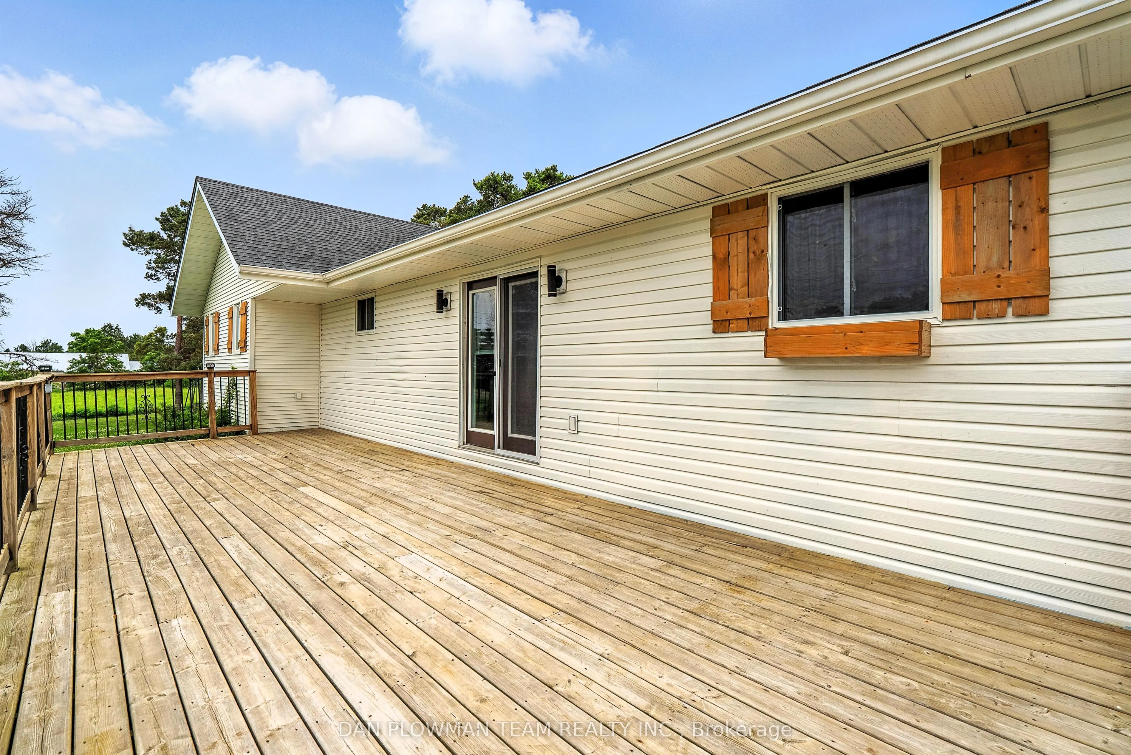 10272 County Rd 2 Road