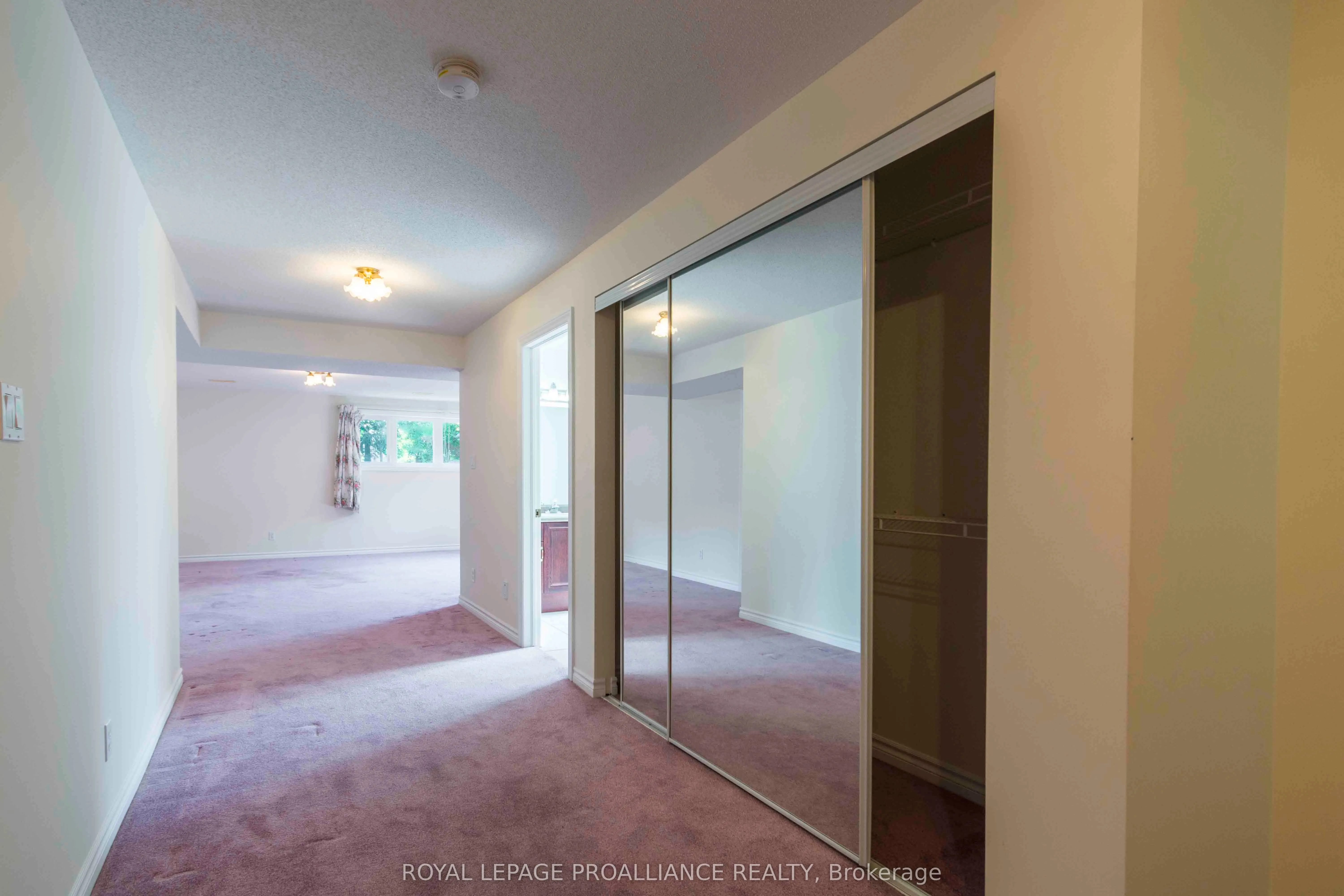 34 Edgeview Drive