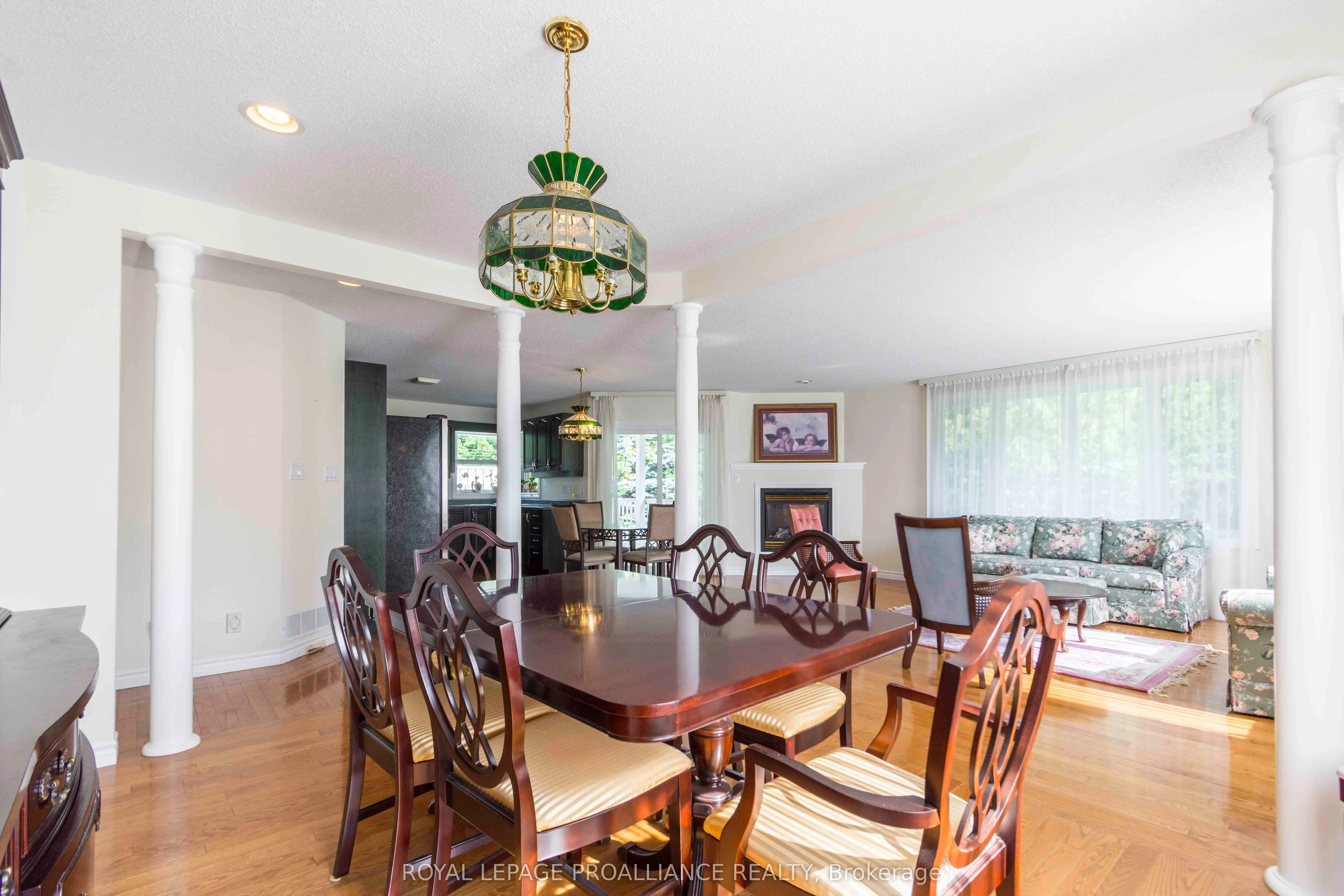 34 Edgeview Drive