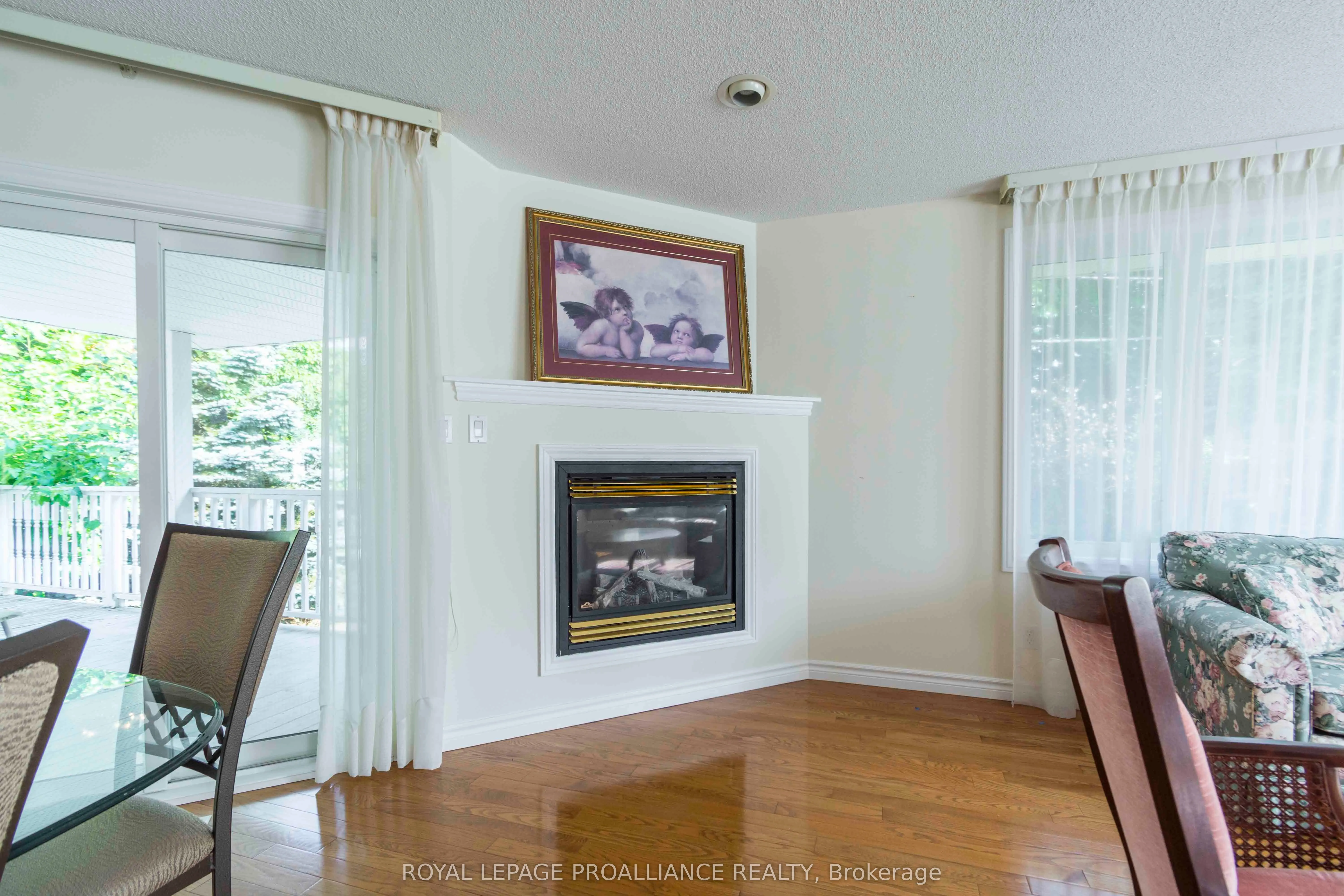 34 Edgeview Drive