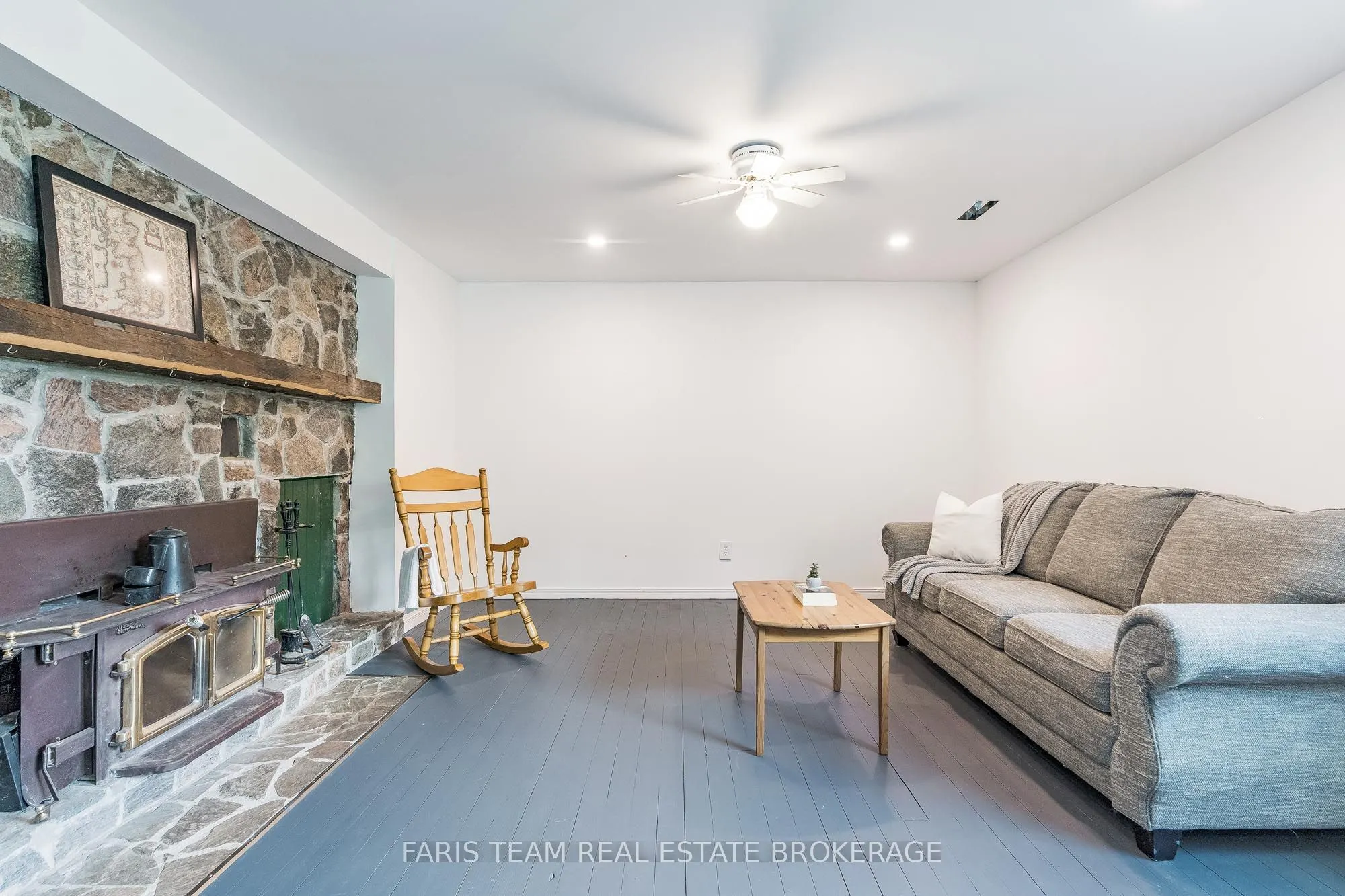 1105 Fraserburg Road