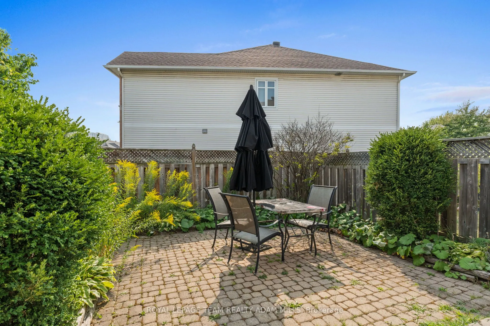 445 Claridge Drive