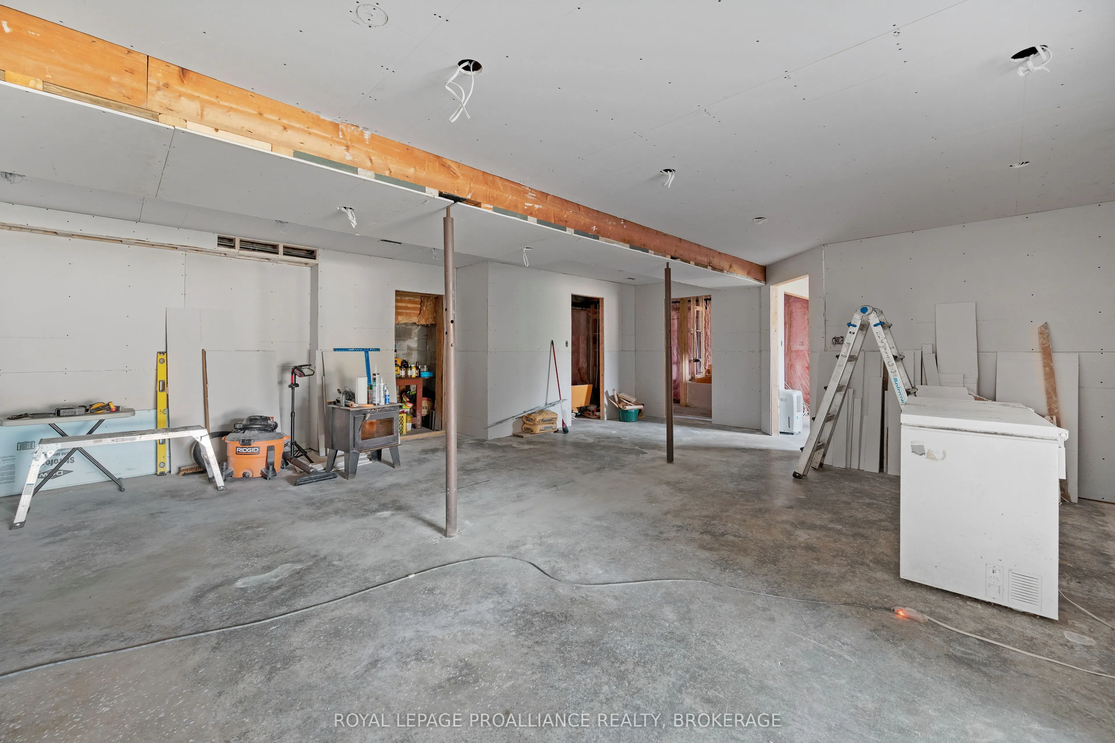658 County Road 1 E