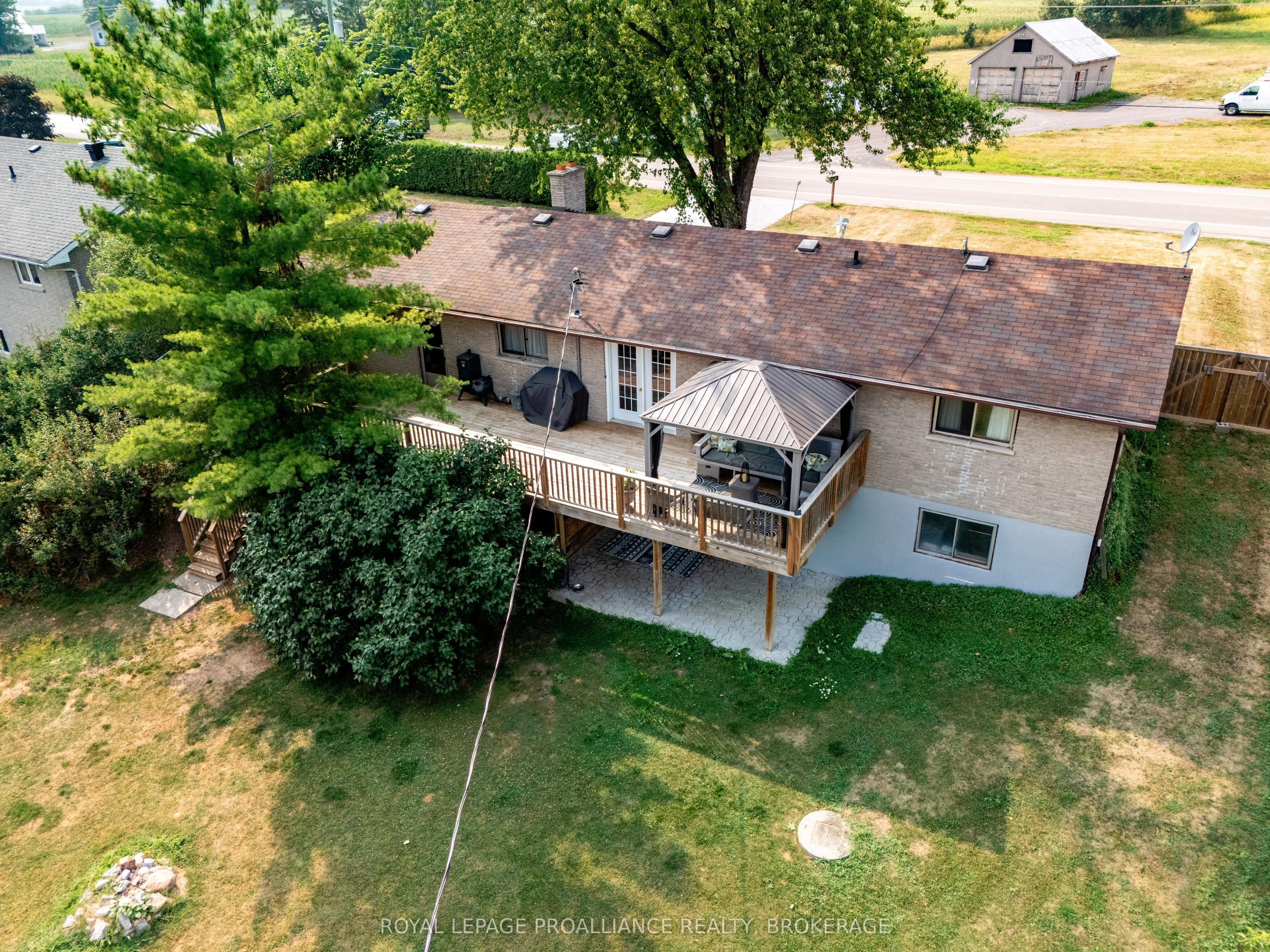 658 County Road 1 E