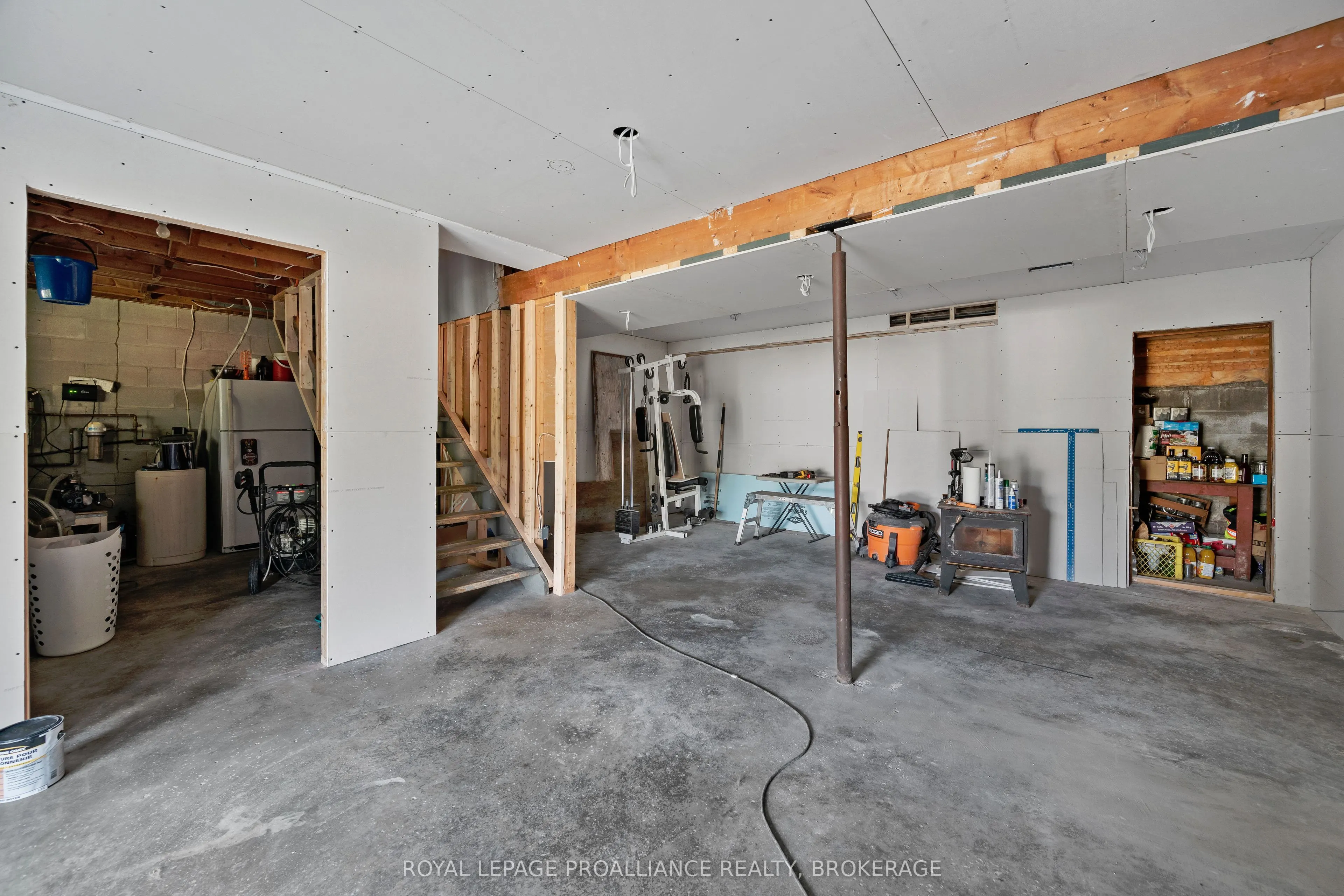 658 County Road 1 E