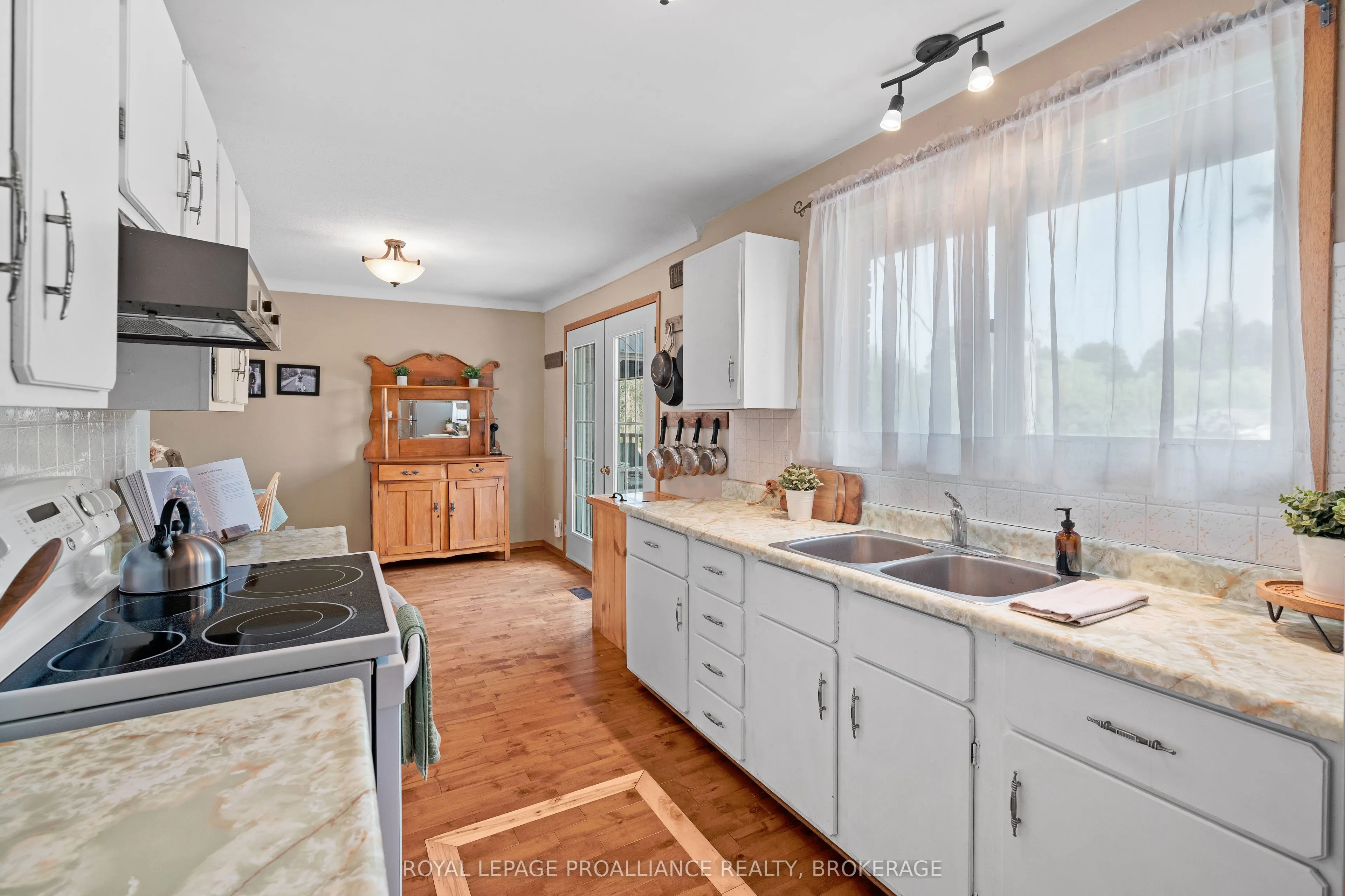 658 County Road 1 E
