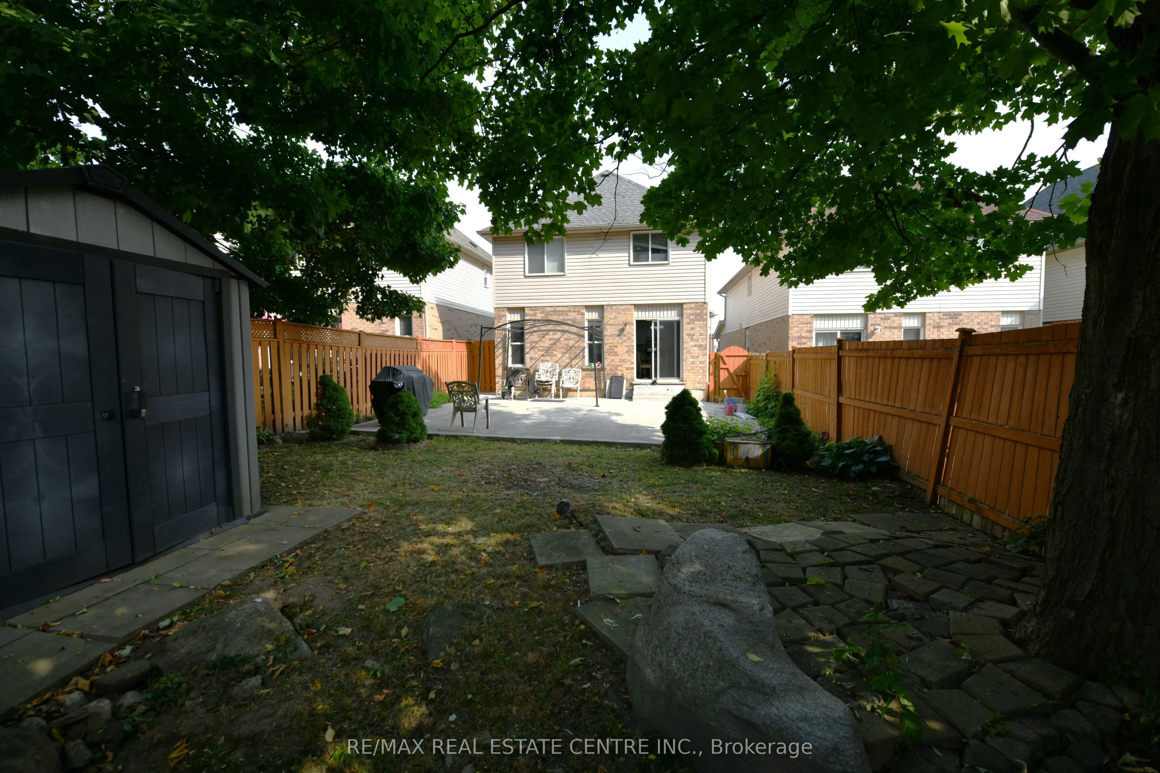 260 Bridlewreath Street