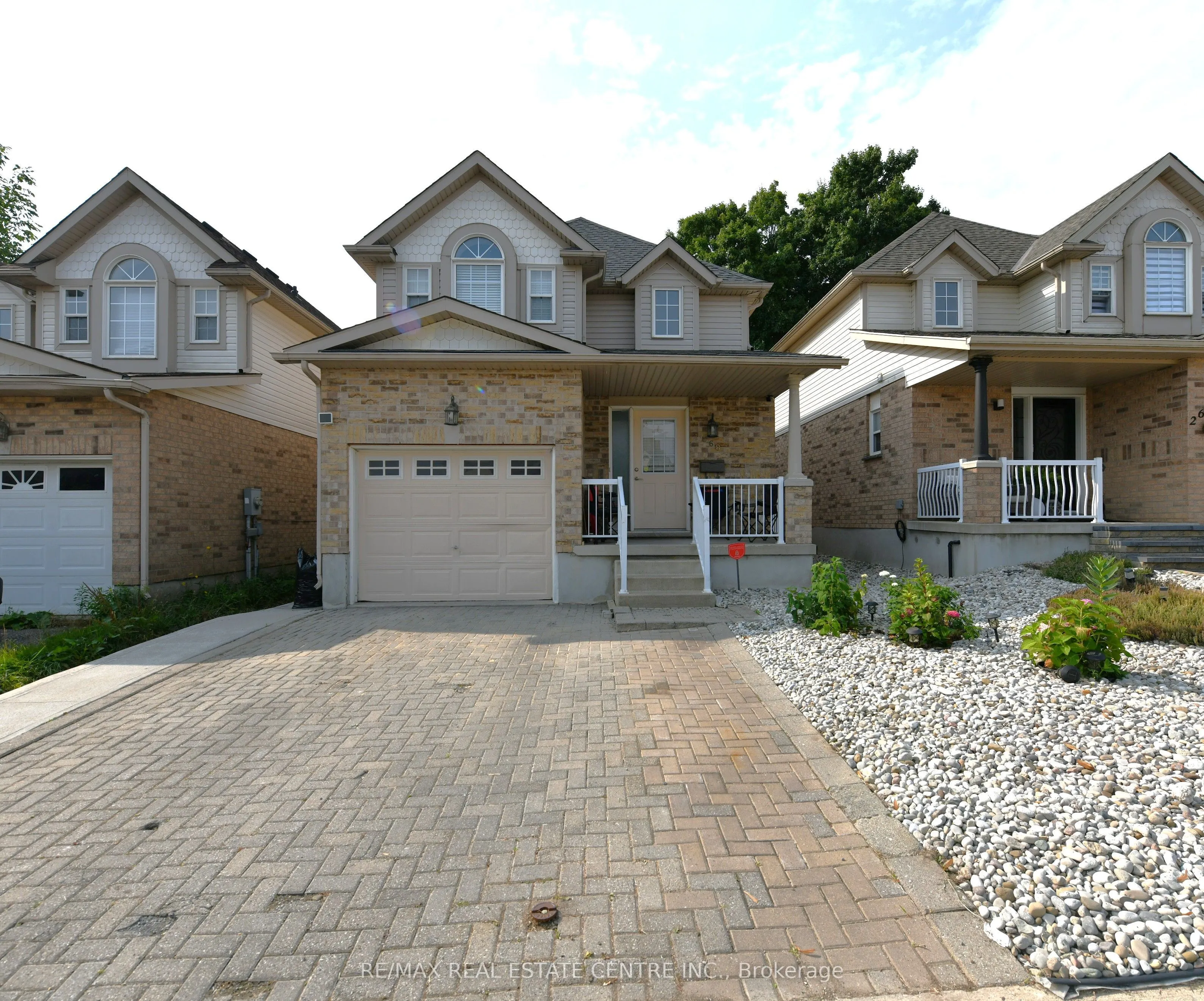 260 Bridlewreath Street