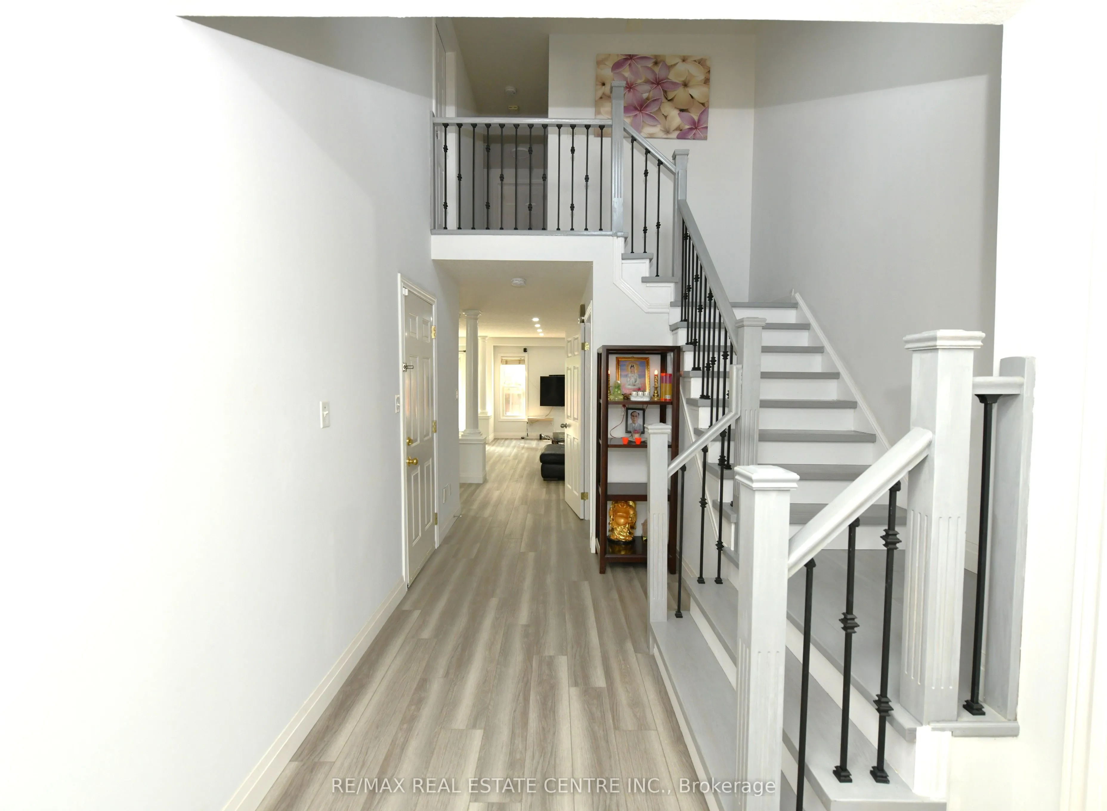 260 Bridlewreath Street